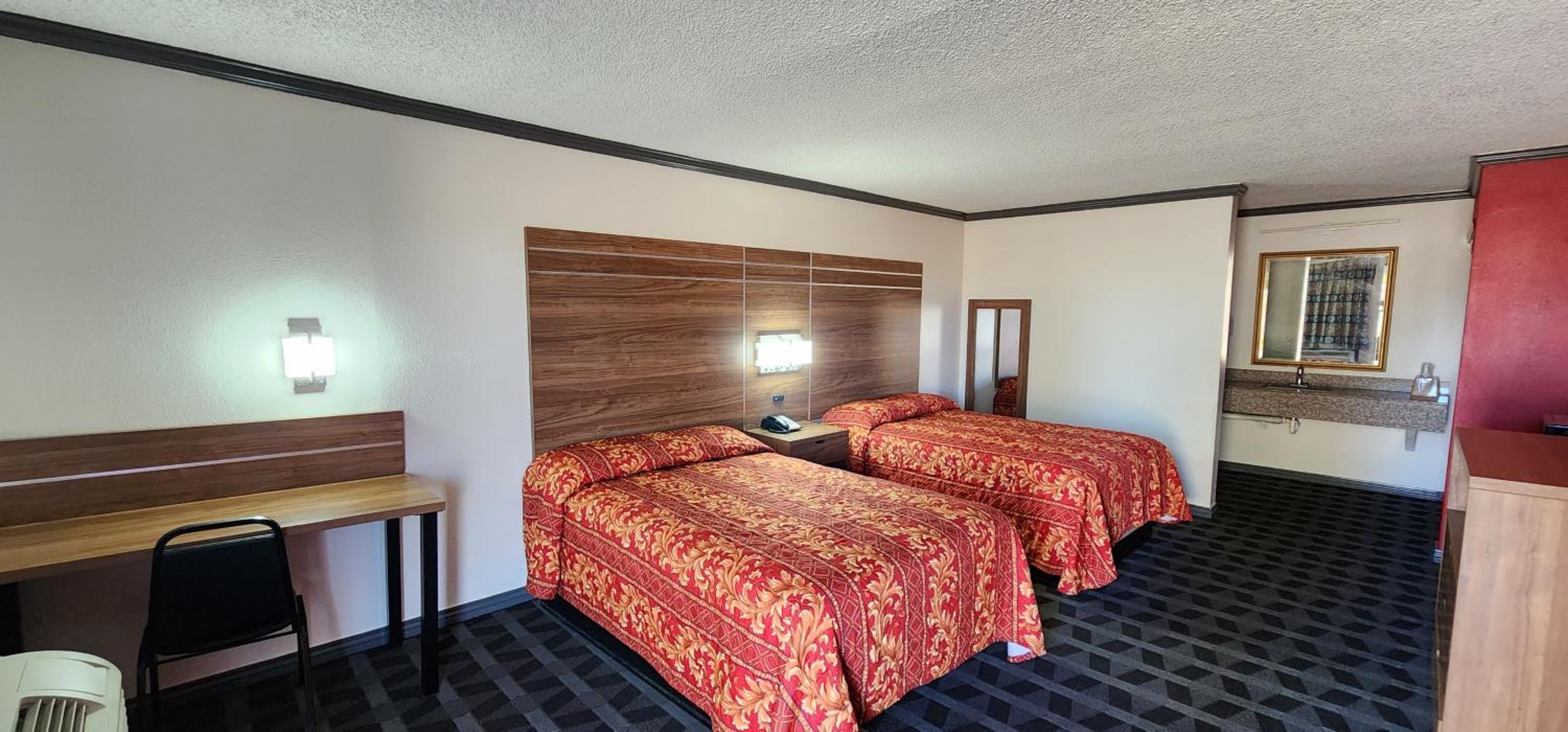 Double Room with Two Double Beds - Non-Smoking photo 1