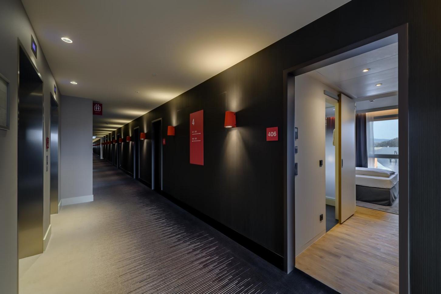 Business Double / Twin Room with View