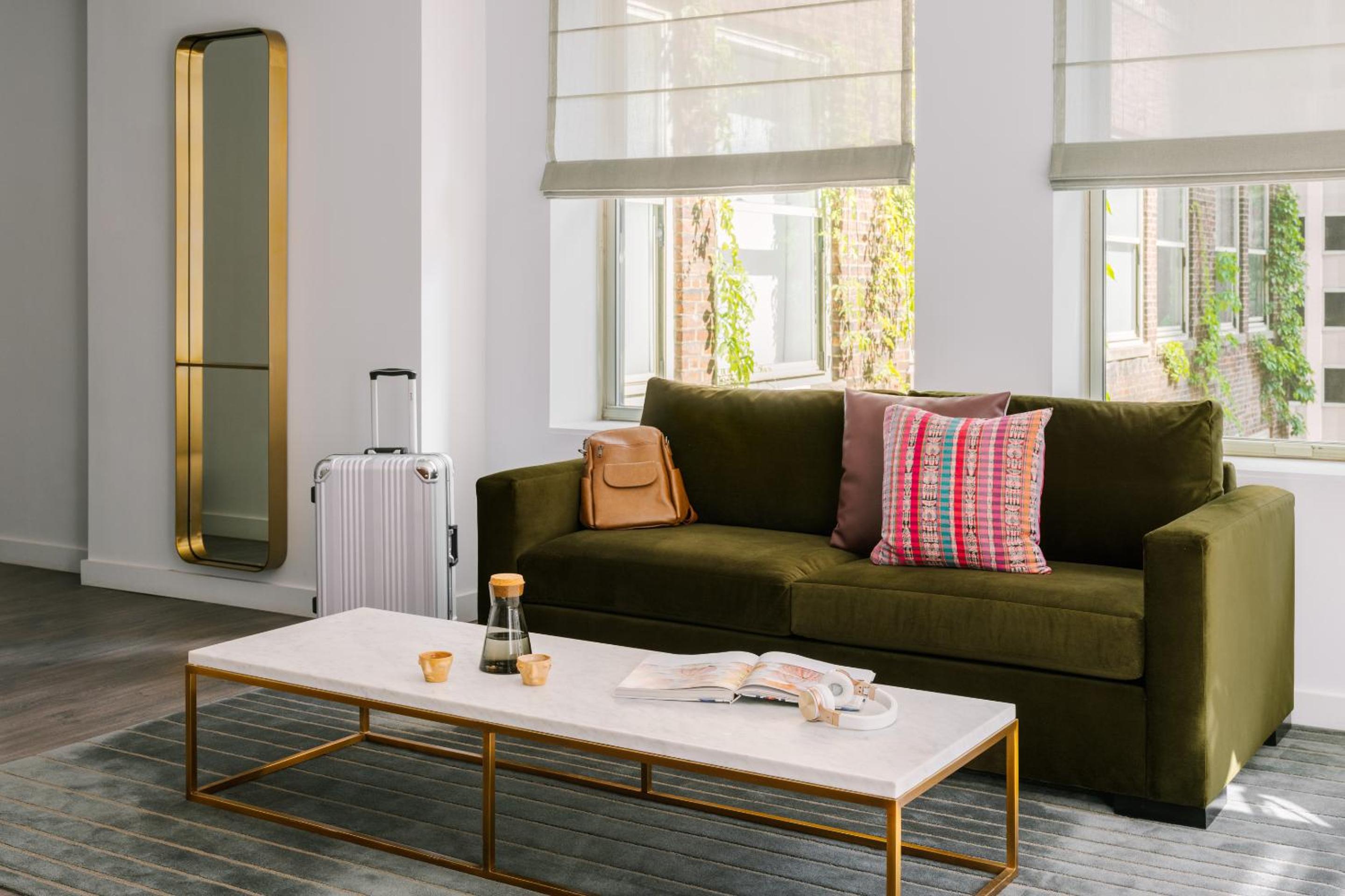 King Studio with Sofa Bed