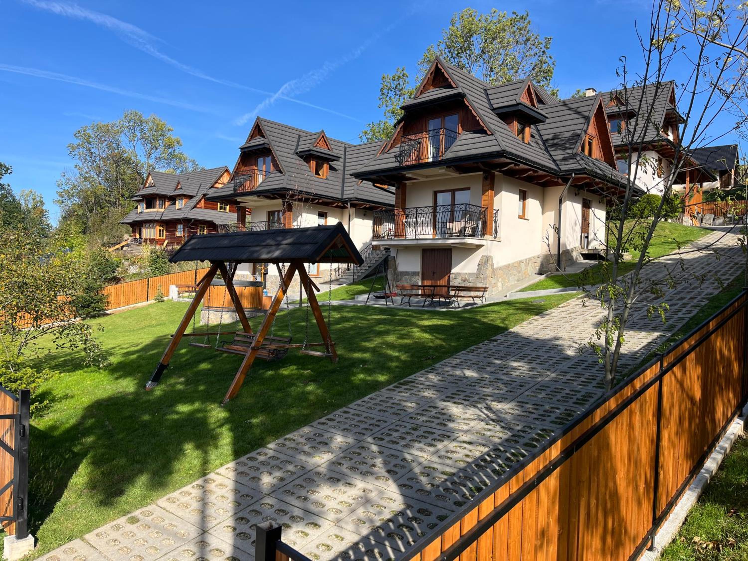 Three-Bedroom Chalet - Photo 35