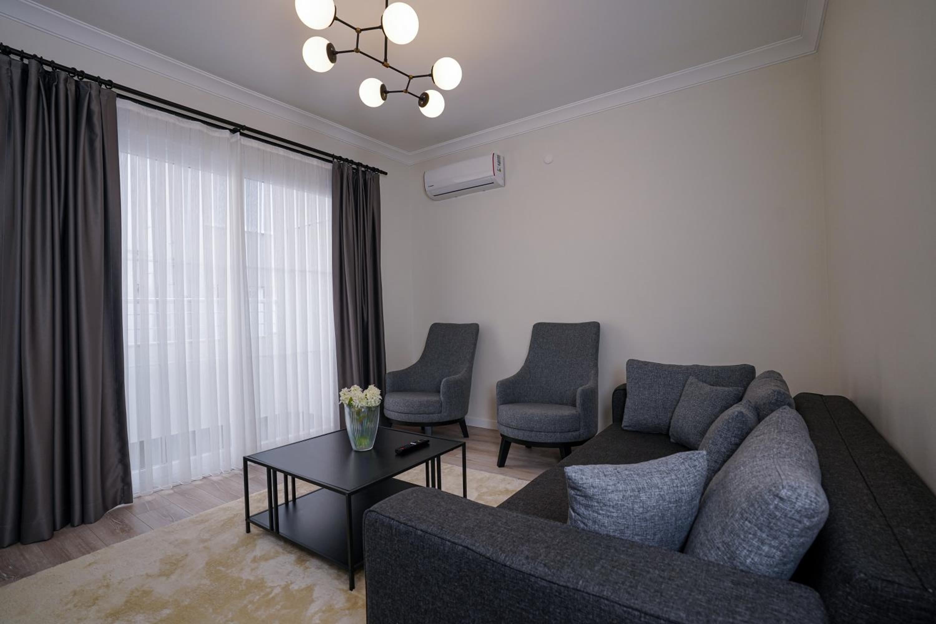 Two-Bedroom Suite photo 2