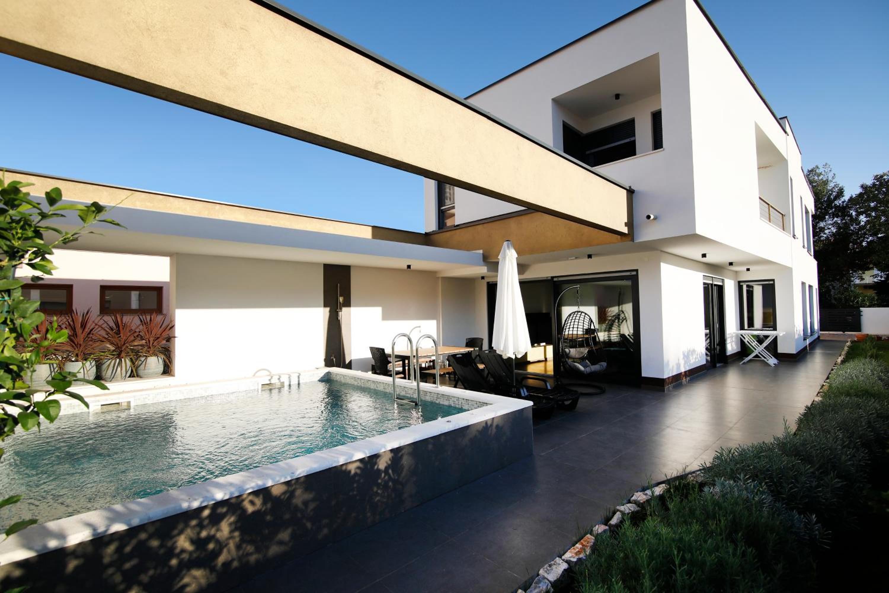 Villa with Private Pool photo 3