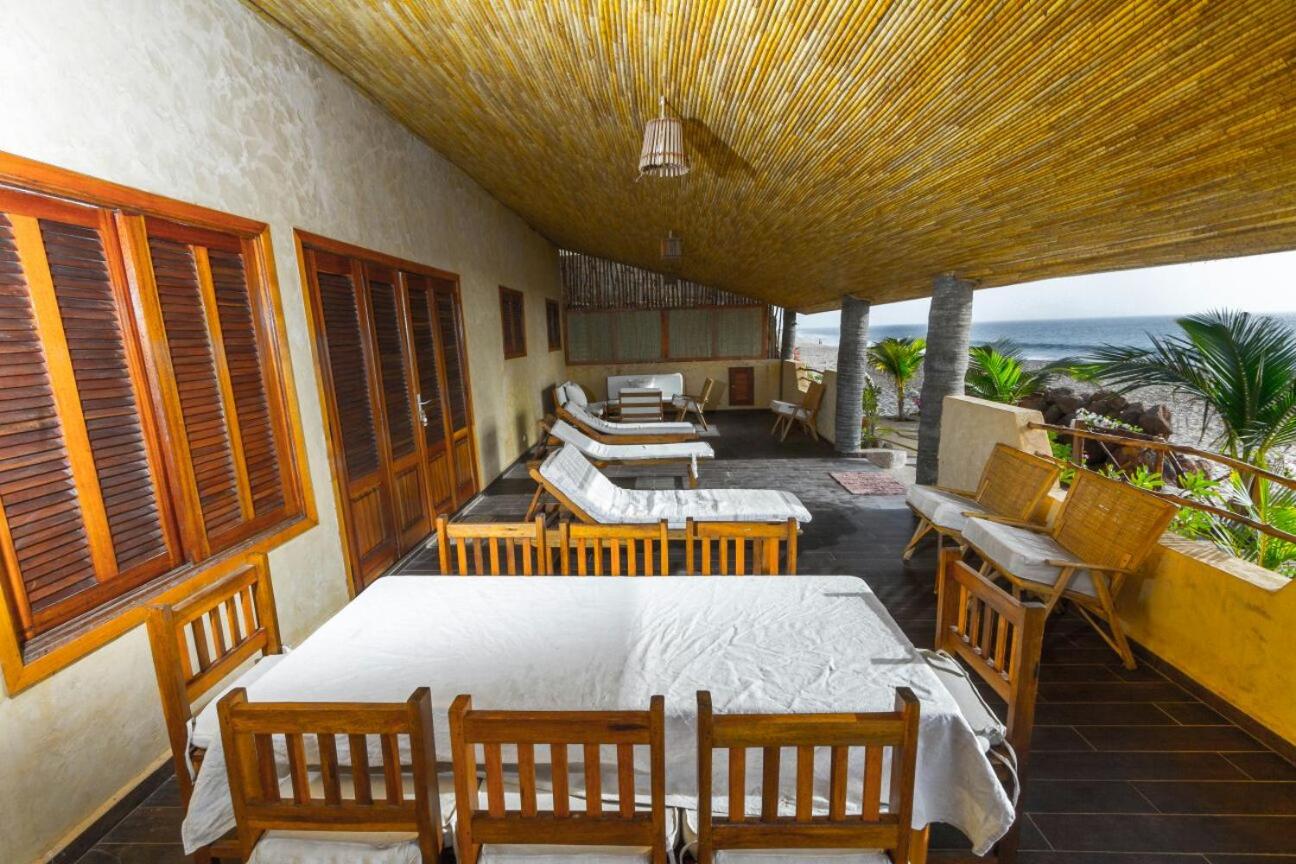 Family Room with Terrace photo 3