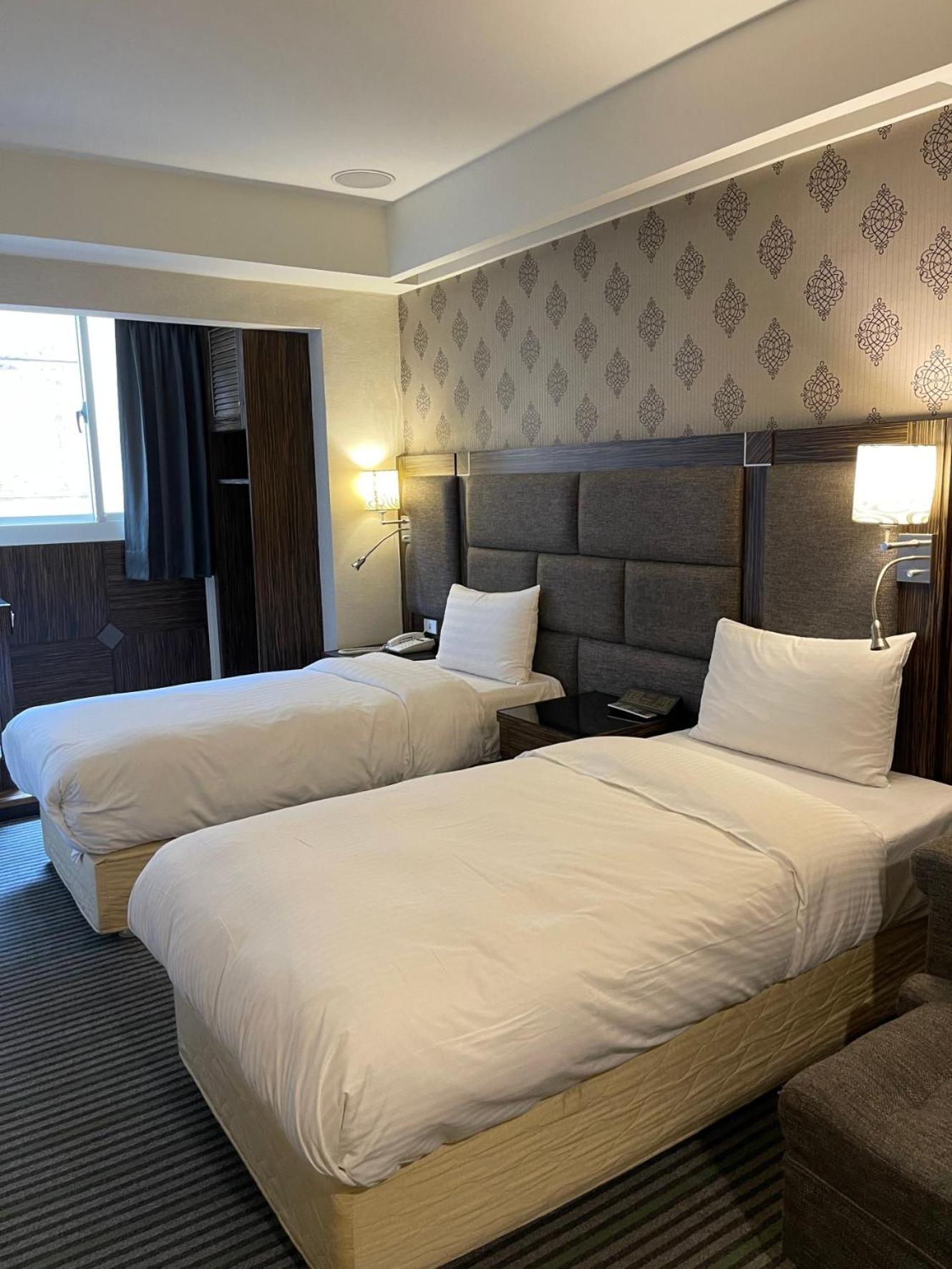 Deluxe Twin Room photo 1