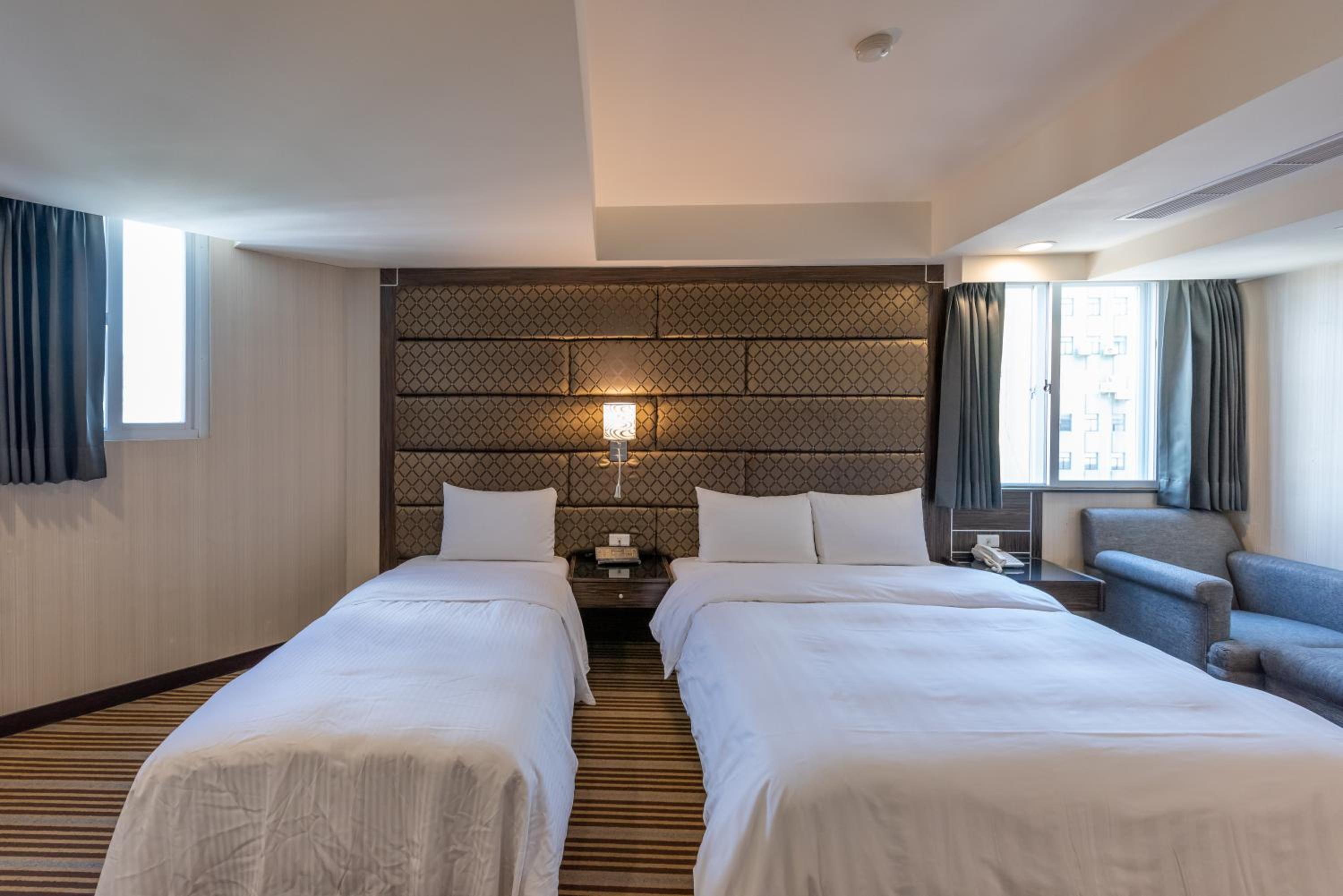 Deluxe Triple Room photo 3