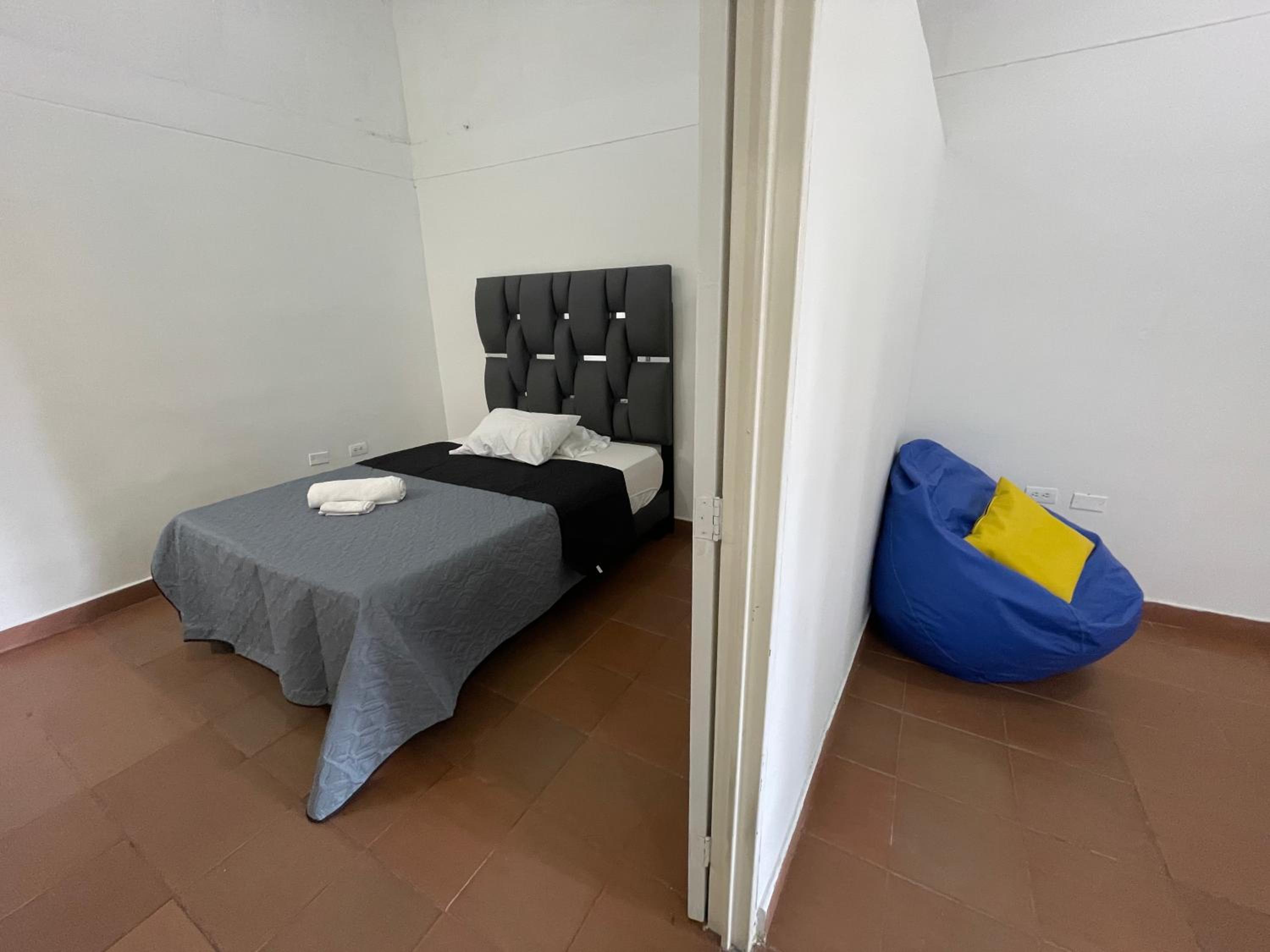 Apartment with Shower