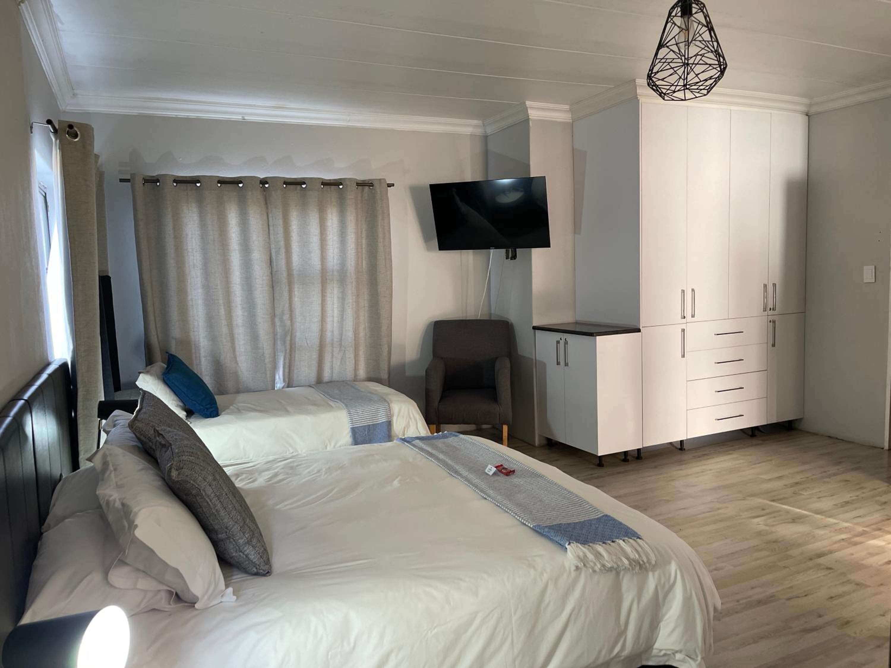 Deluxe Double or Twin Room - Photo 1