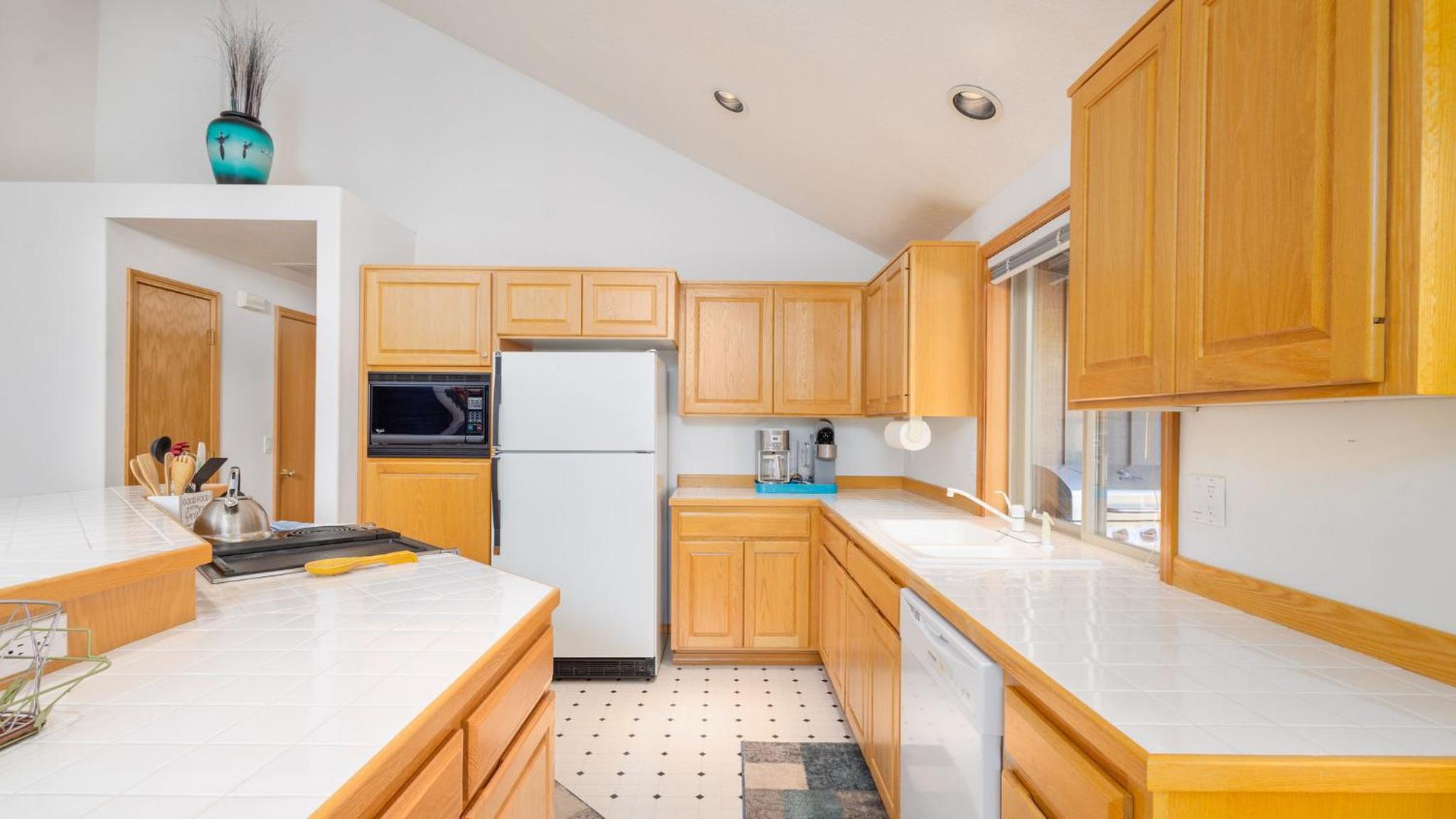 Three-Bedroom Vacation Home  photo 3