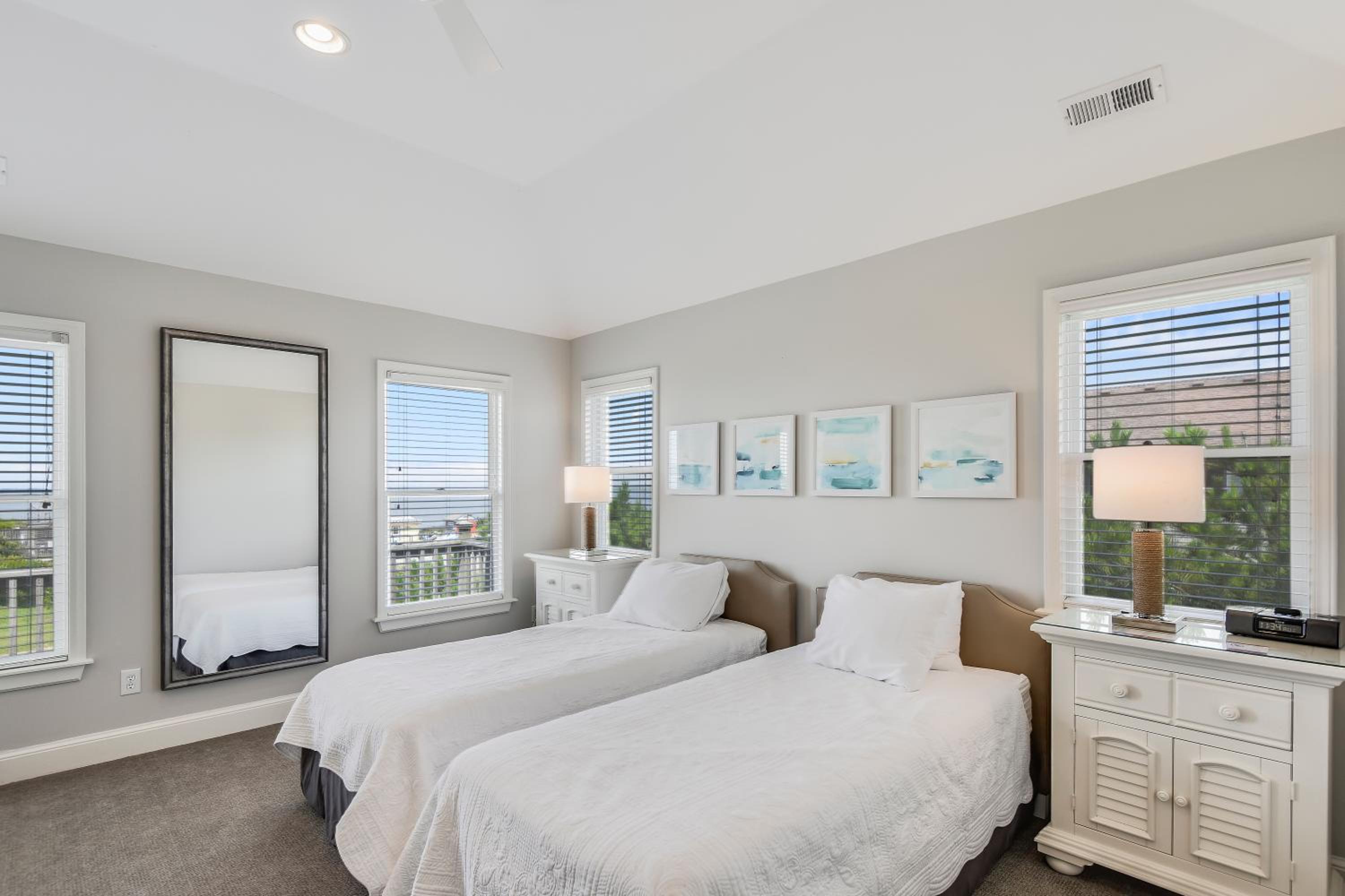 Swan 3 Bedroom Vacation Home photo 2