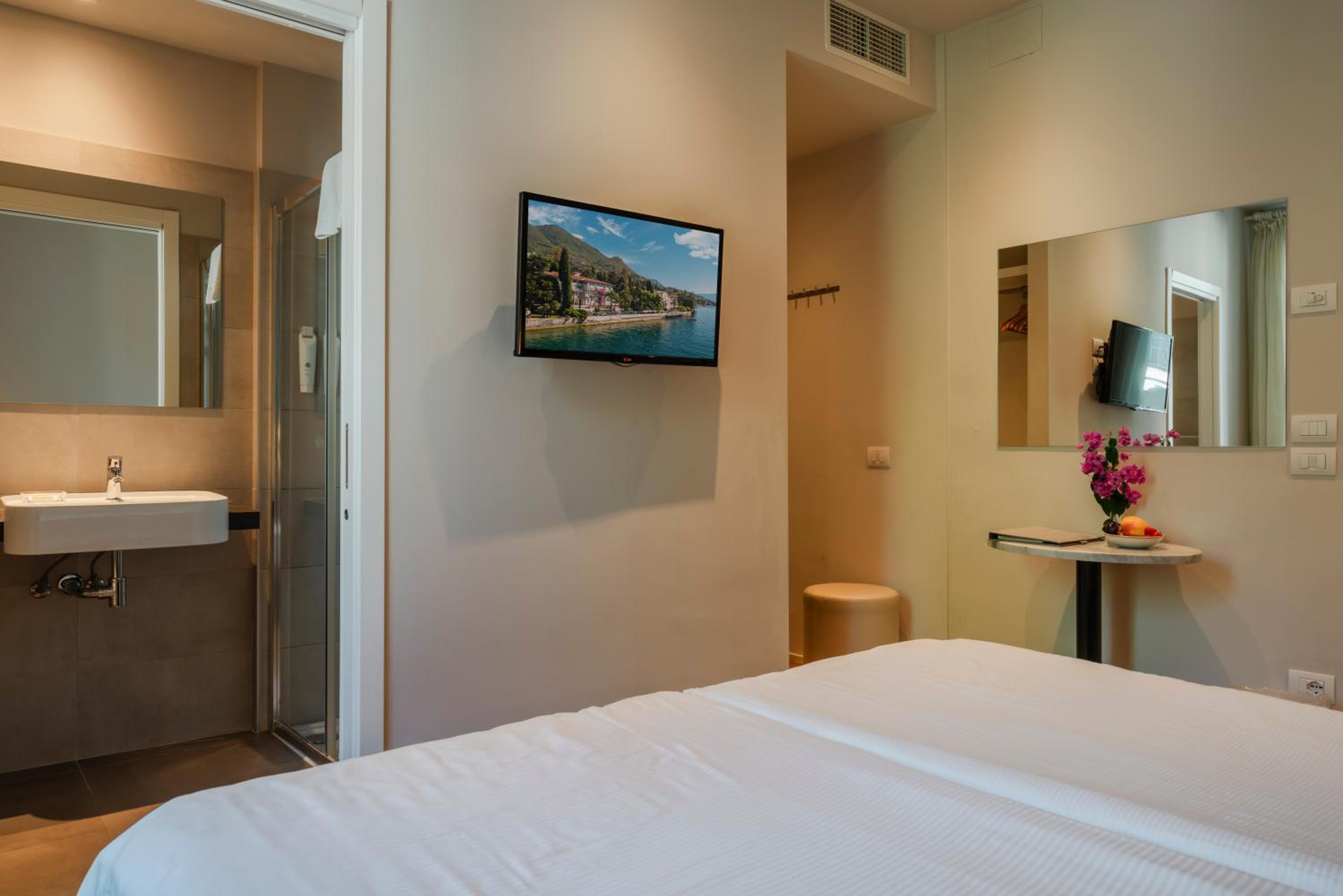 Economy Double or Twin Room photo 1