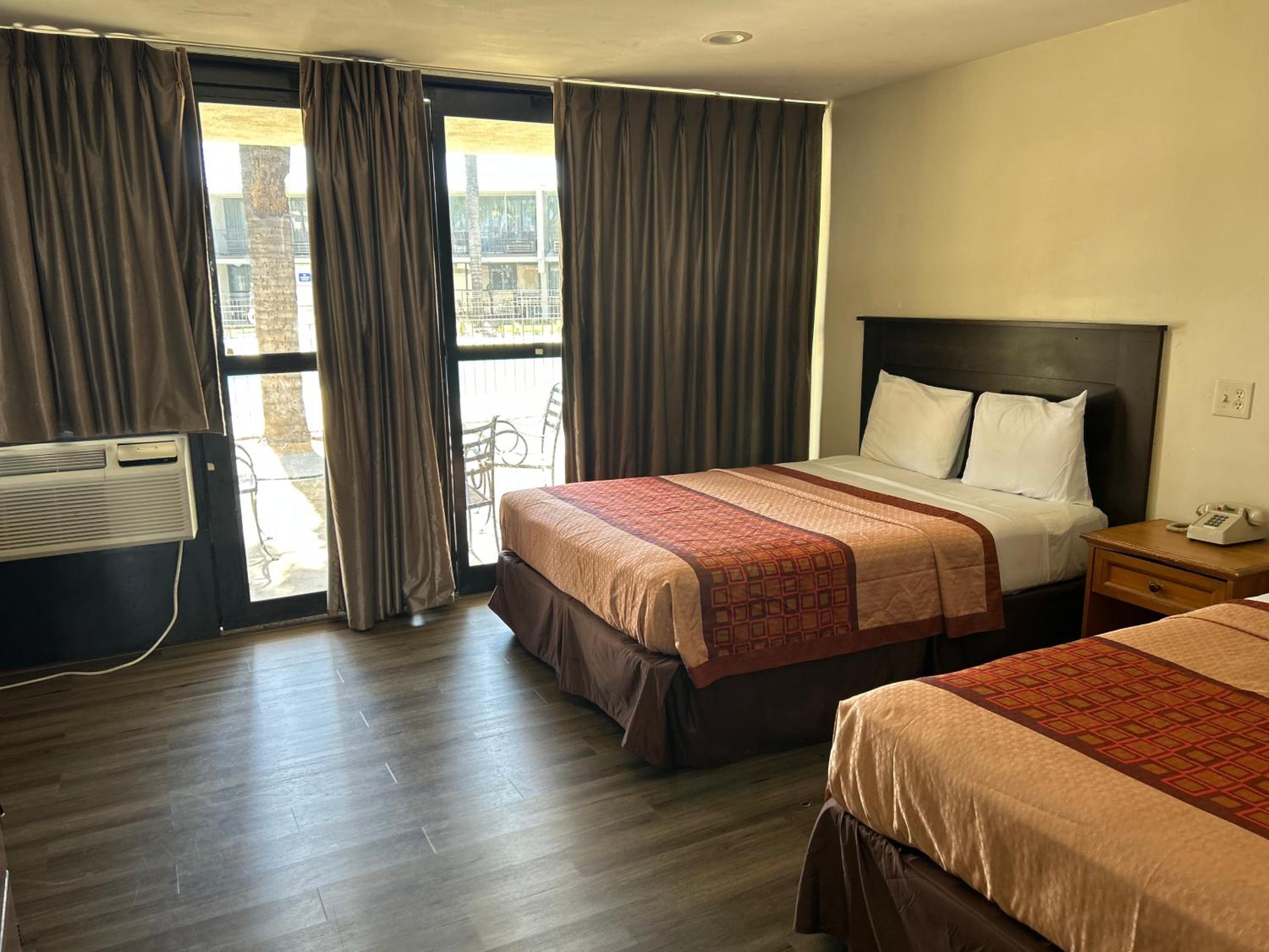 Two Queen Bed Room Exterior at Valley Inn in Mission Hills