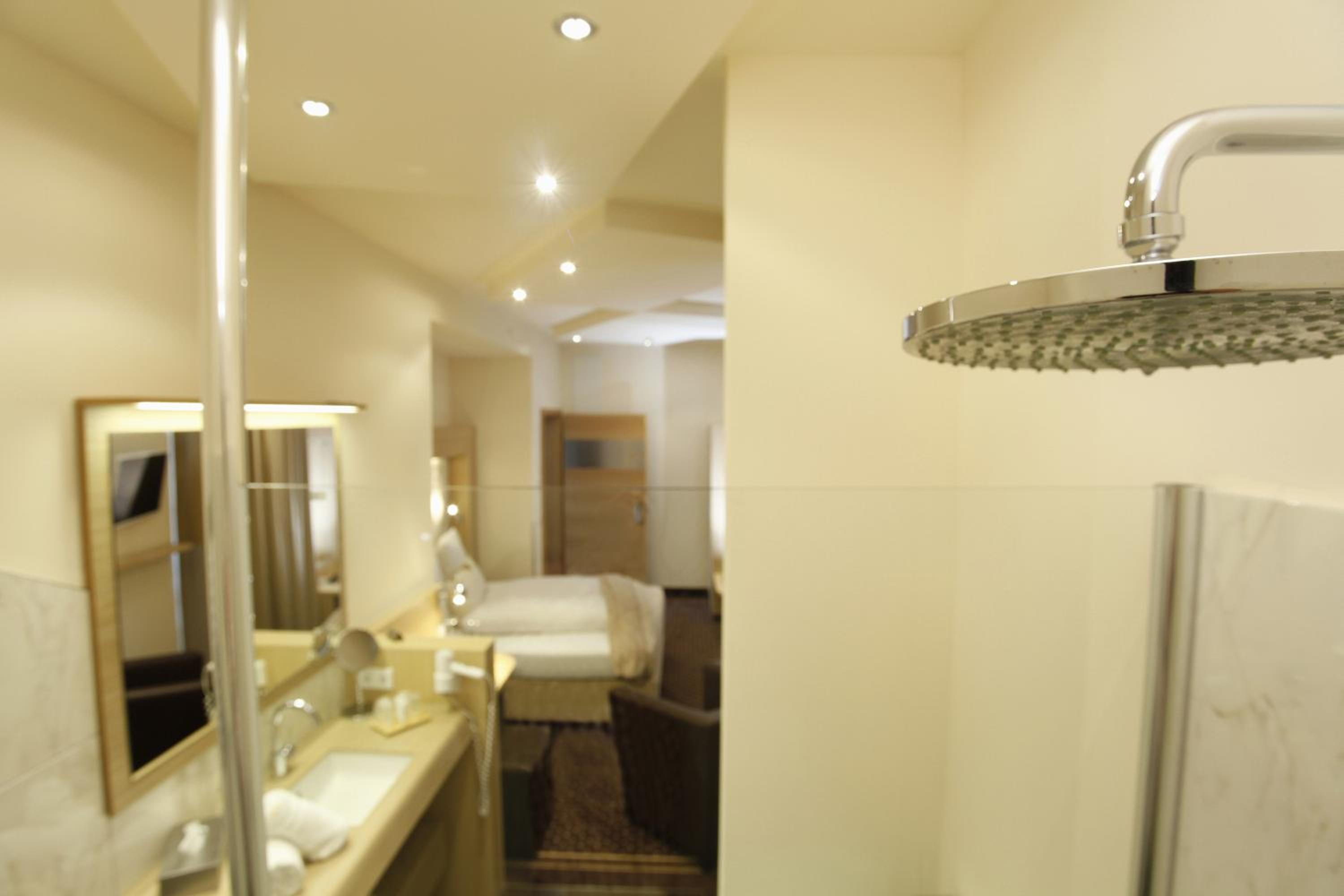 Business Double Room photo 3