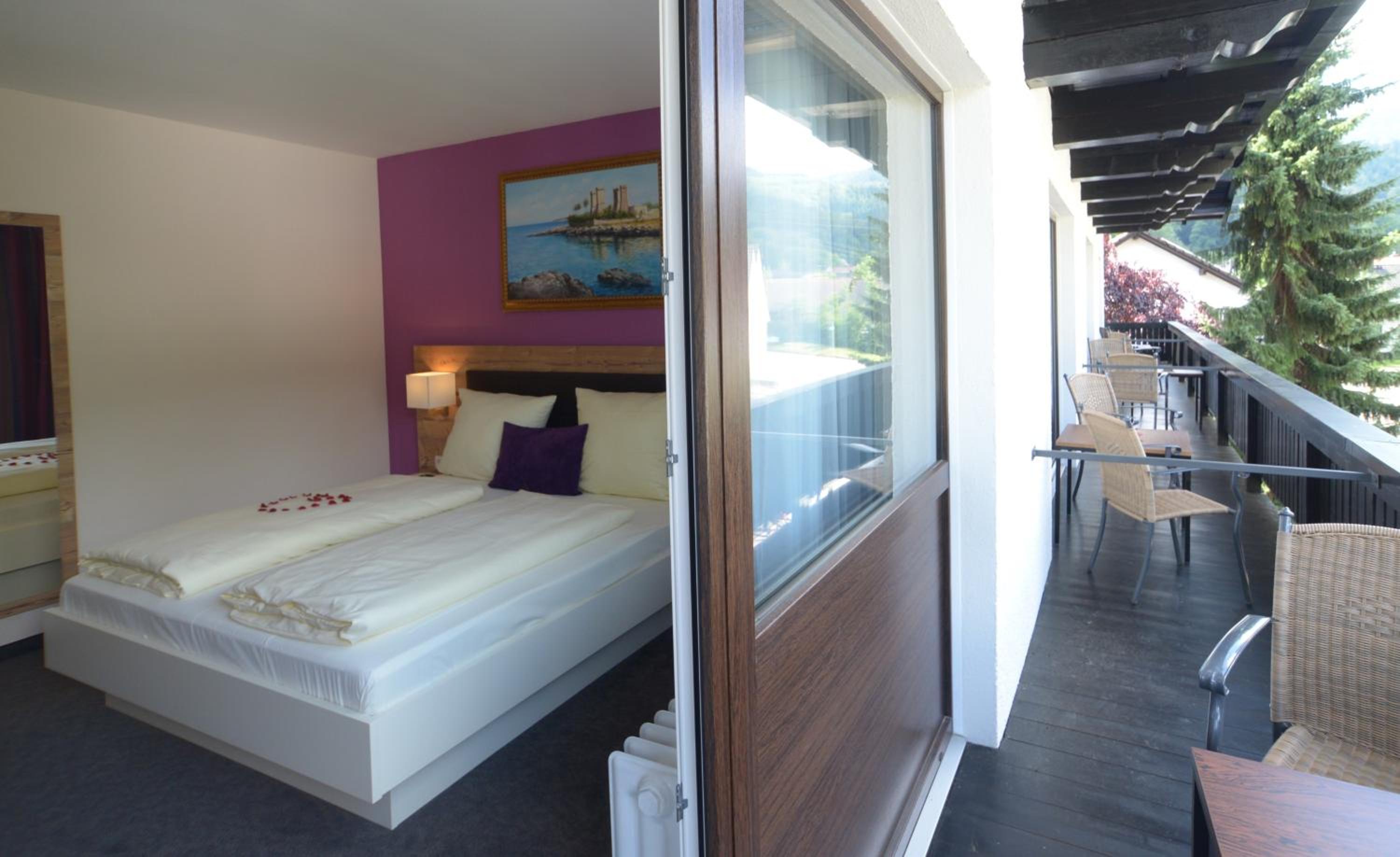 Standard Double Room - Photo 7