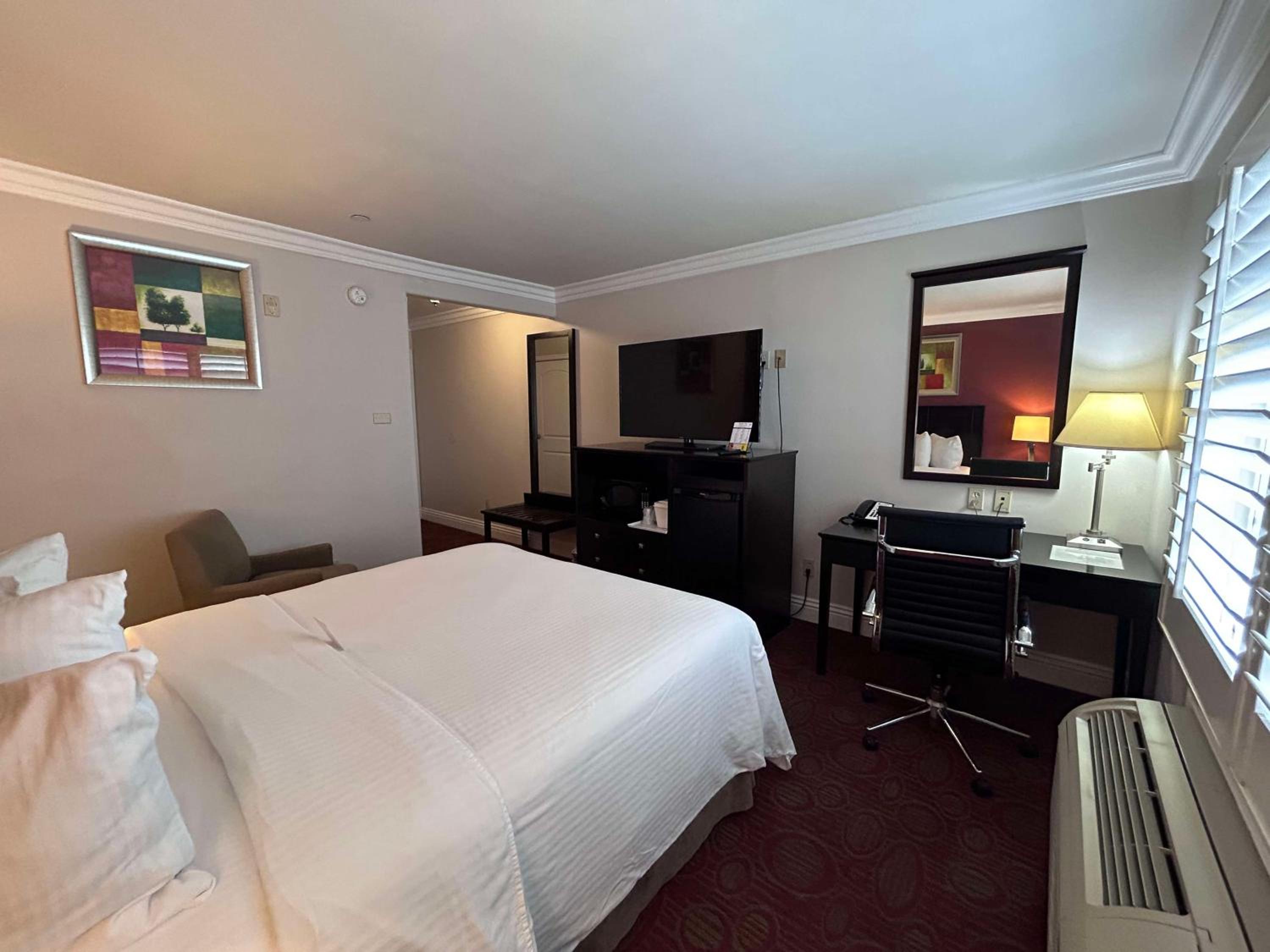 Queen Room