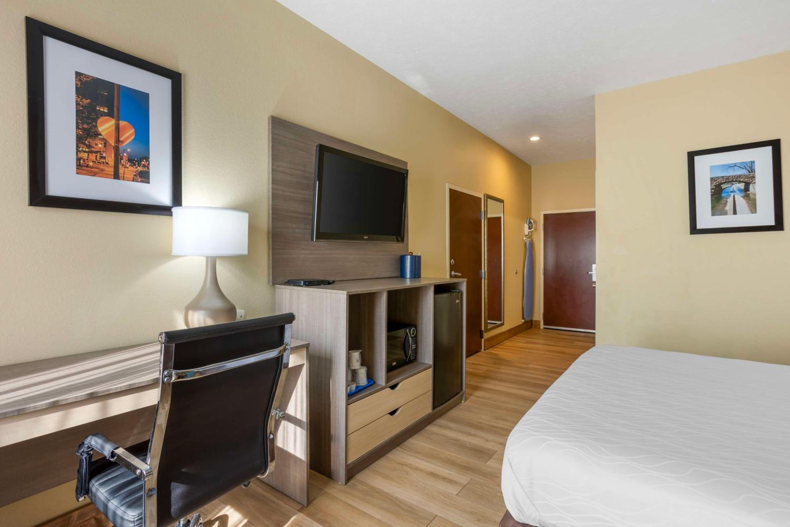 King Room - Disability Access - Photo 2