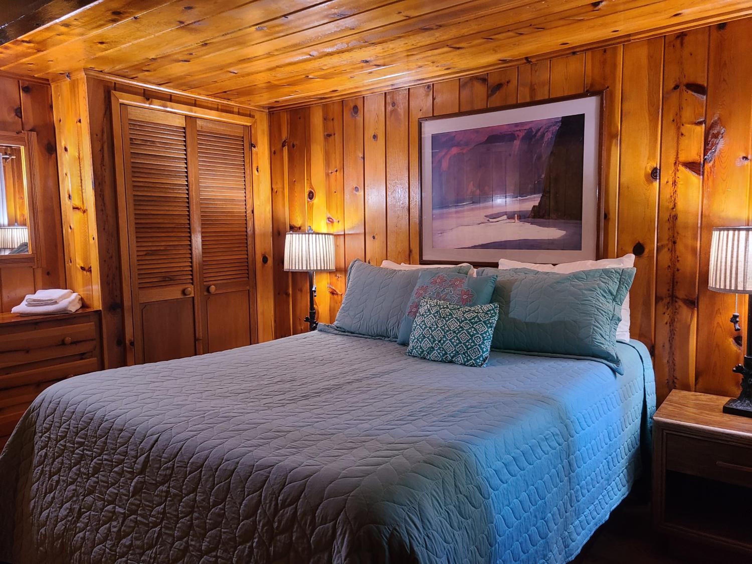 One-Bedroom Cabin (Cabin 11A)