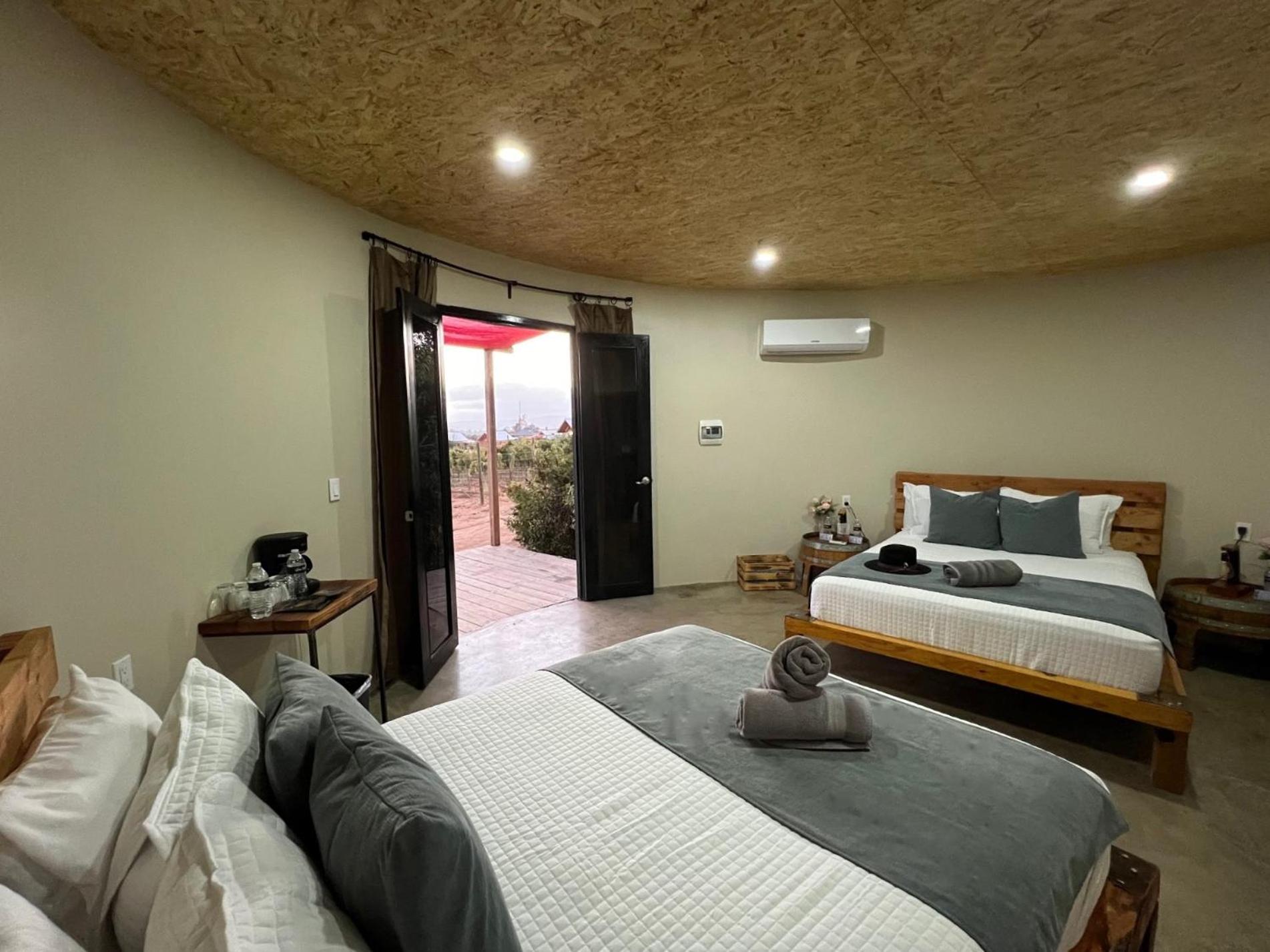 Mini cabaña doble cama