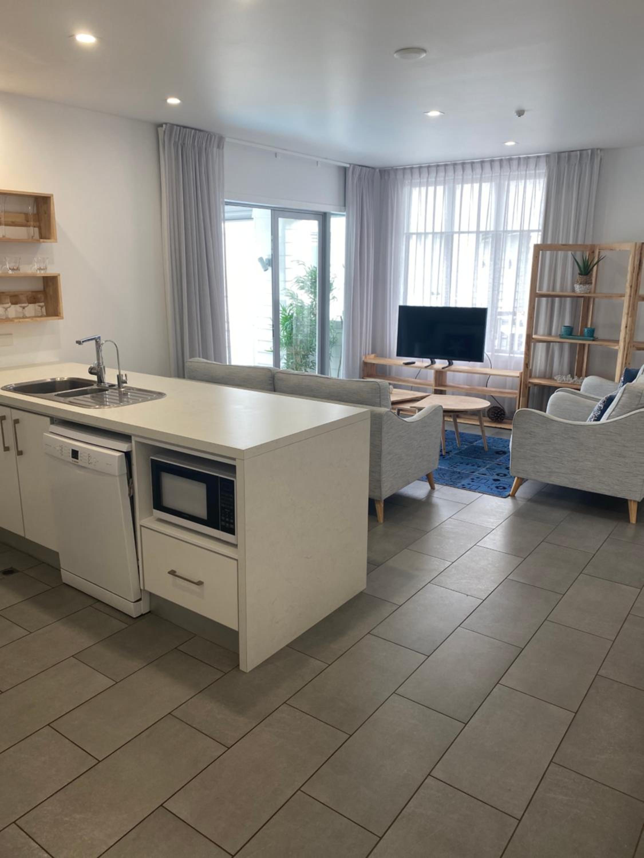 Apartment With Sea View photo 2