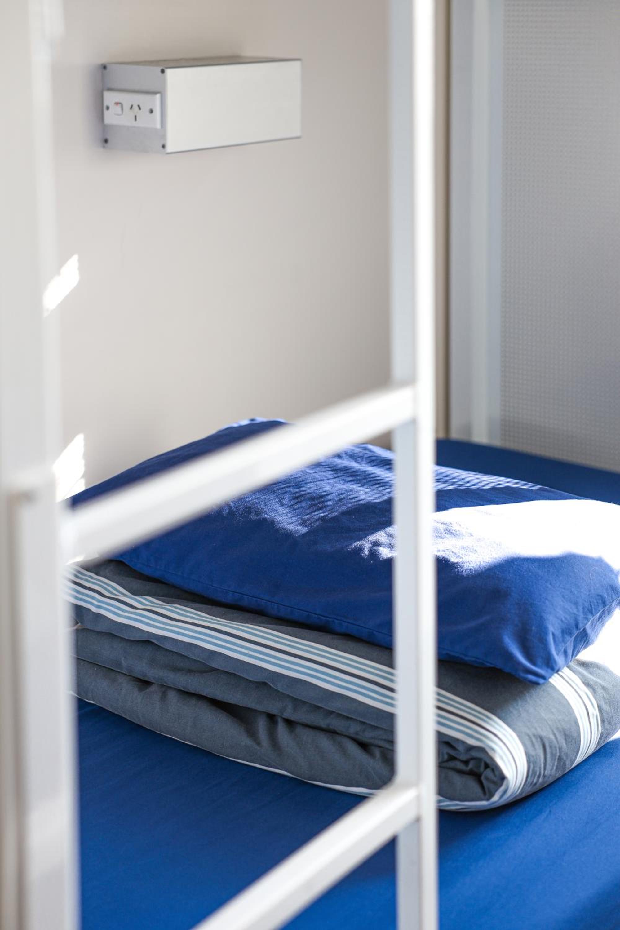 Bed in 4-Bed Female Dormitory Room with Shared Bathroom (age limit 18 - 40 years old only)