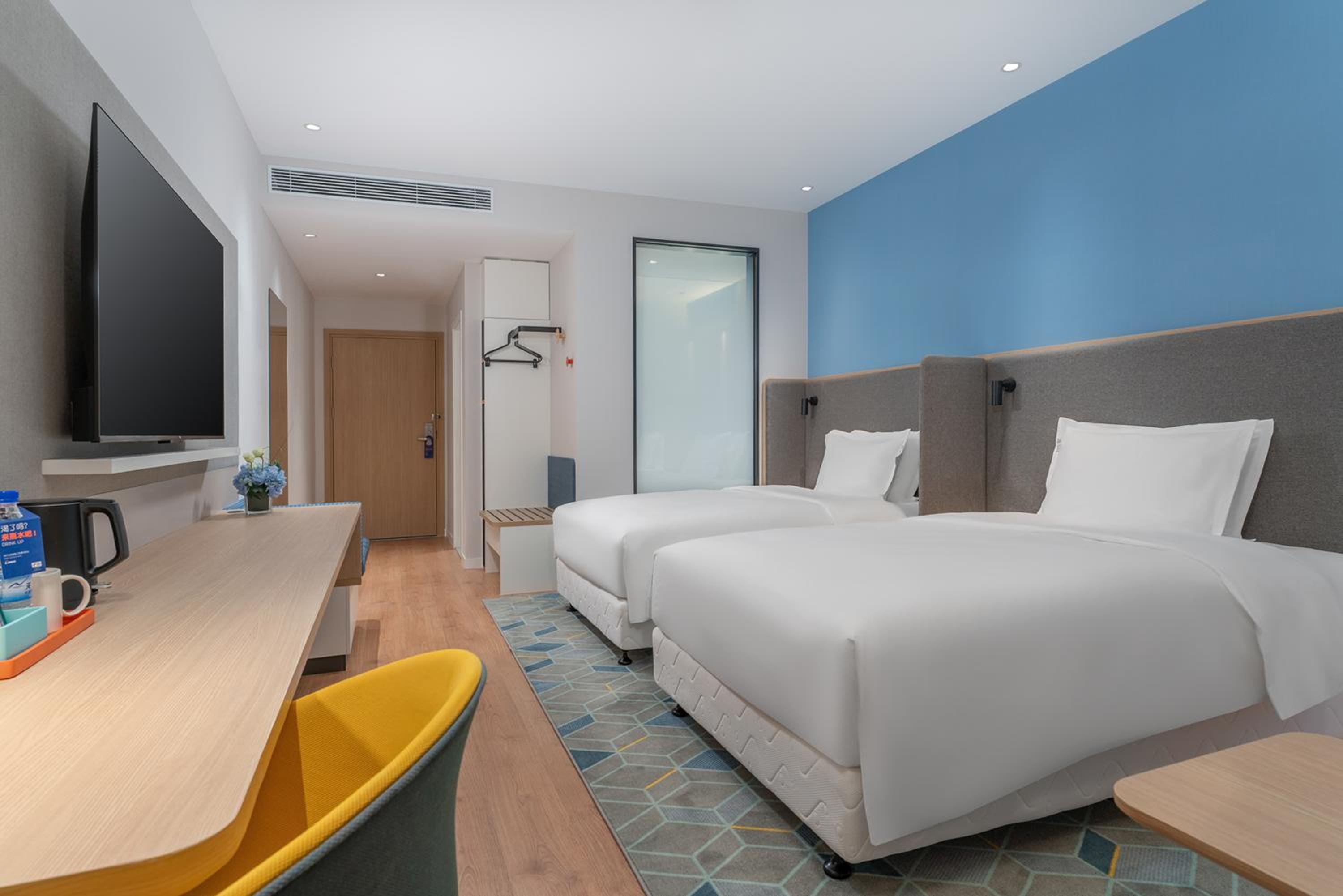 Standard Twin Room with Extra Floor Space photo 1
