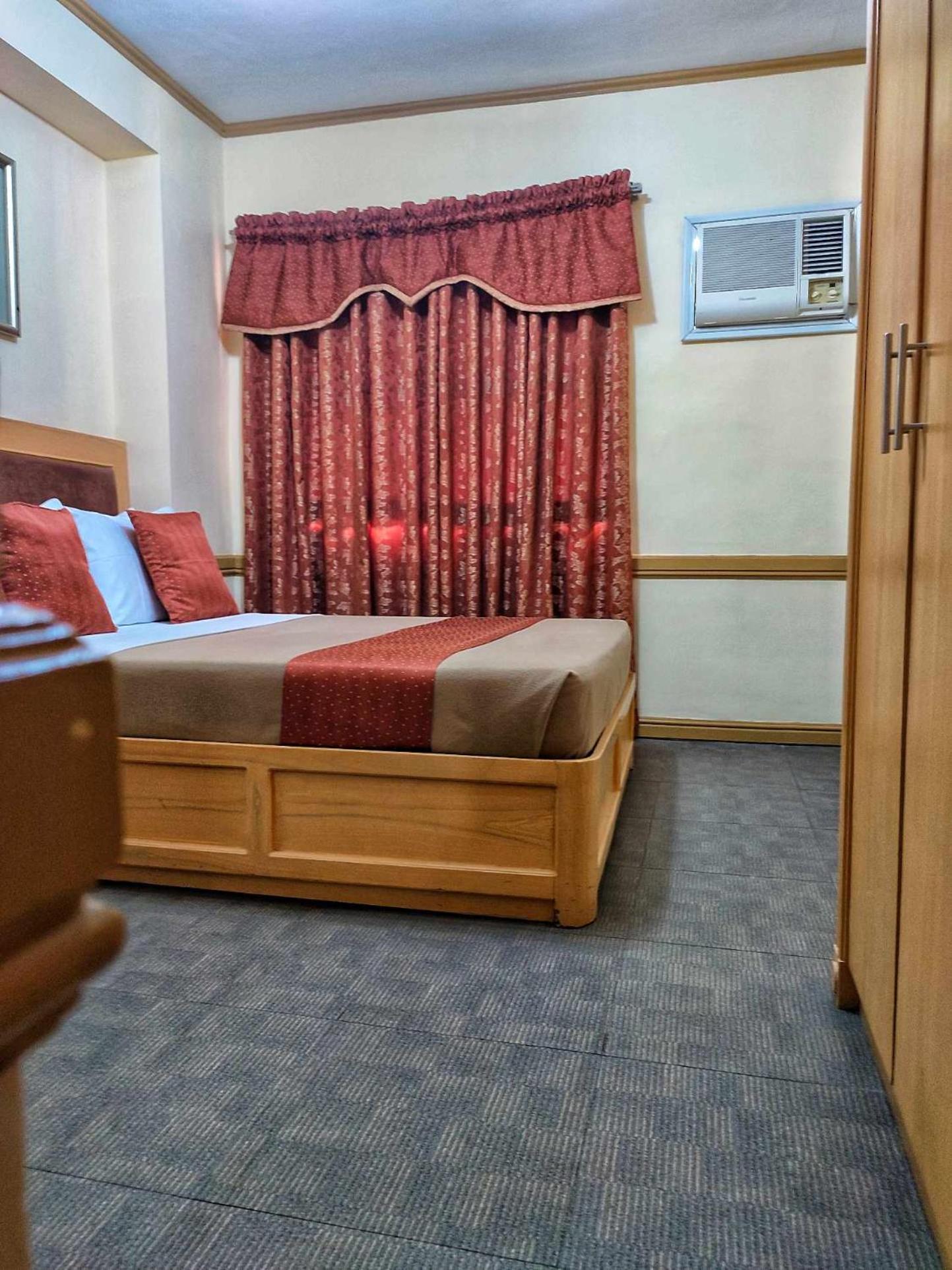 Standard Queen Room photo 3