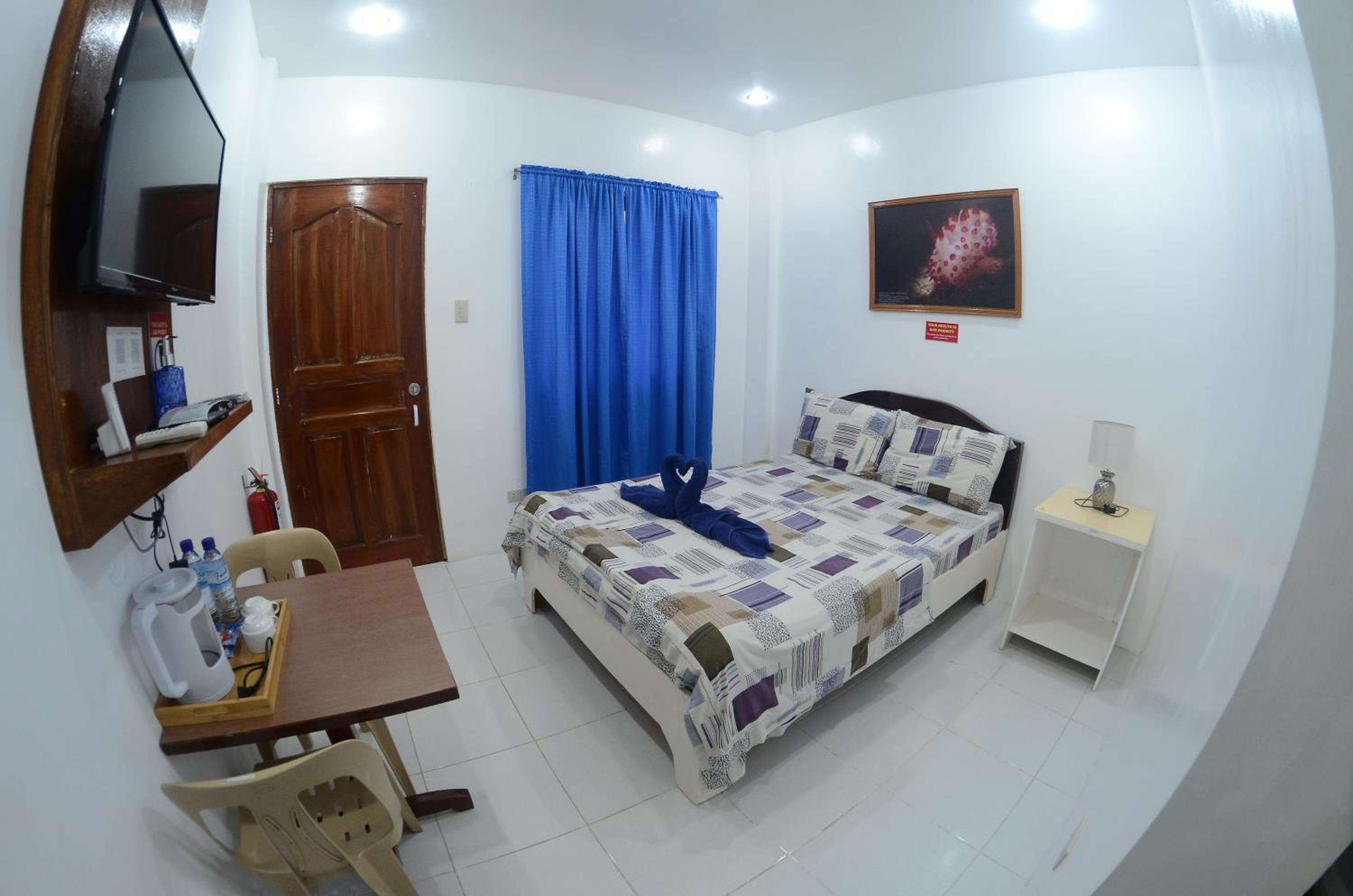 Double Room With Private Bathroom photo 3