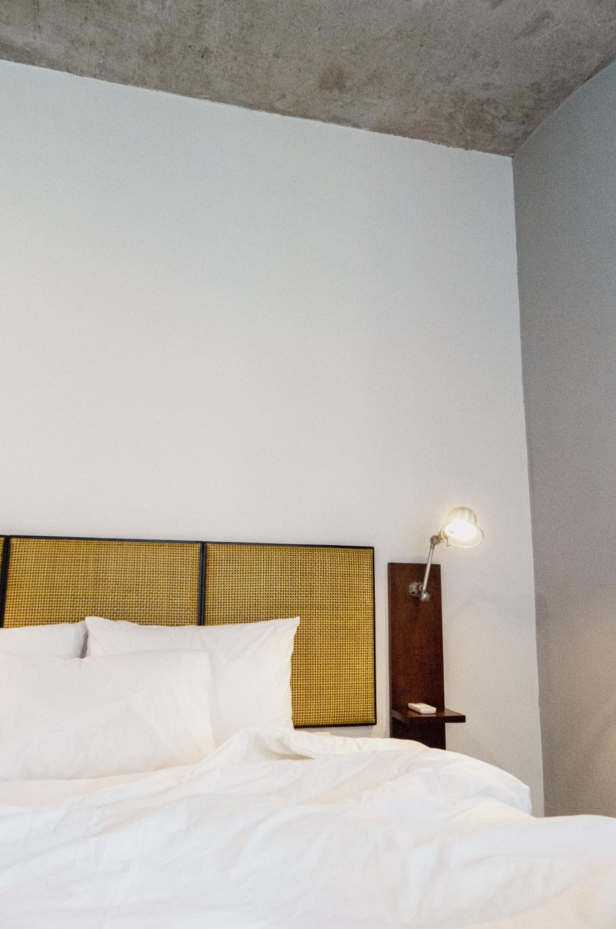 Double Room with Garden View - Photo 2