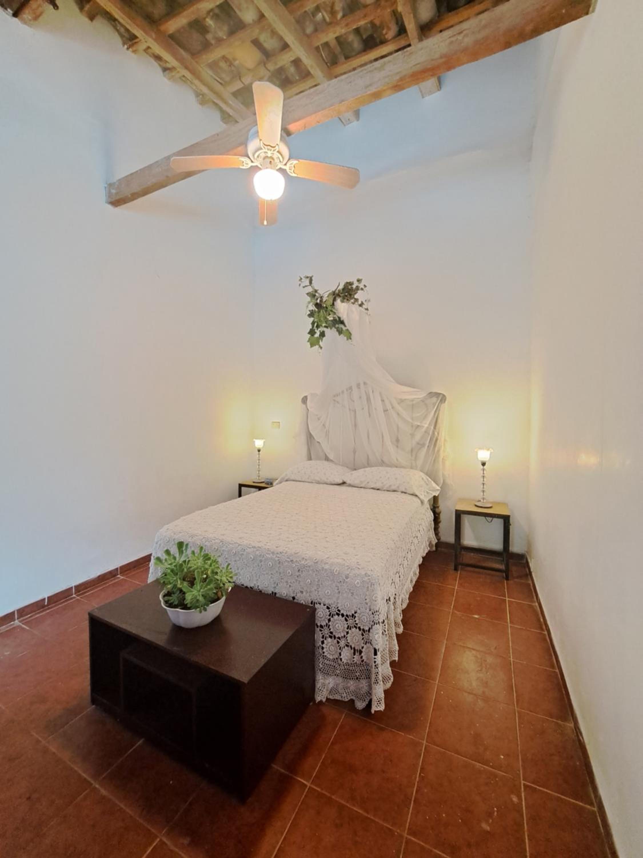 One-Bedroom House photo 1