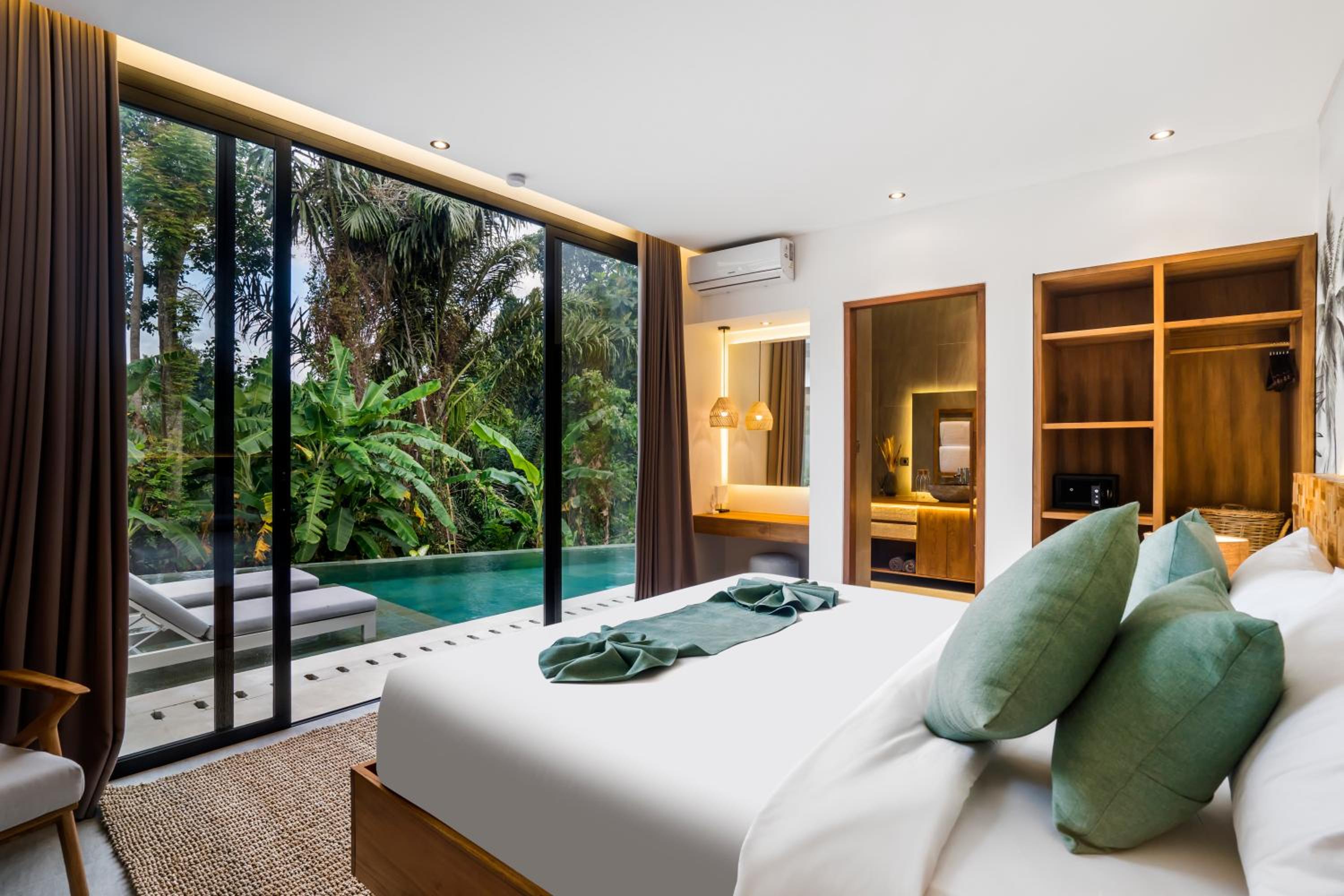 Two-Bedroom Villa - Photo 26