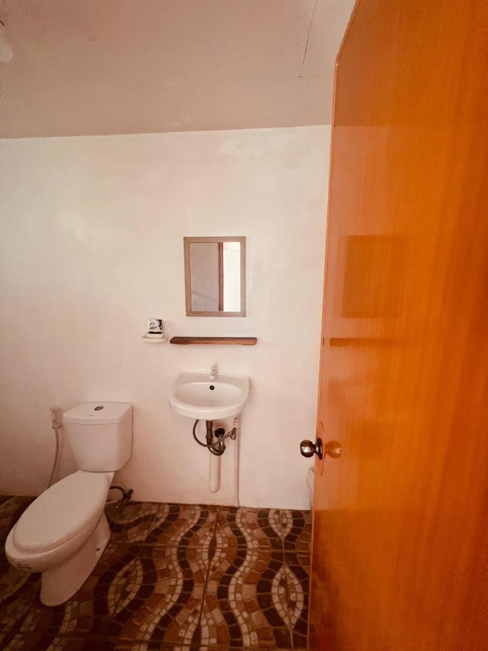 Double Room - Photo 16
