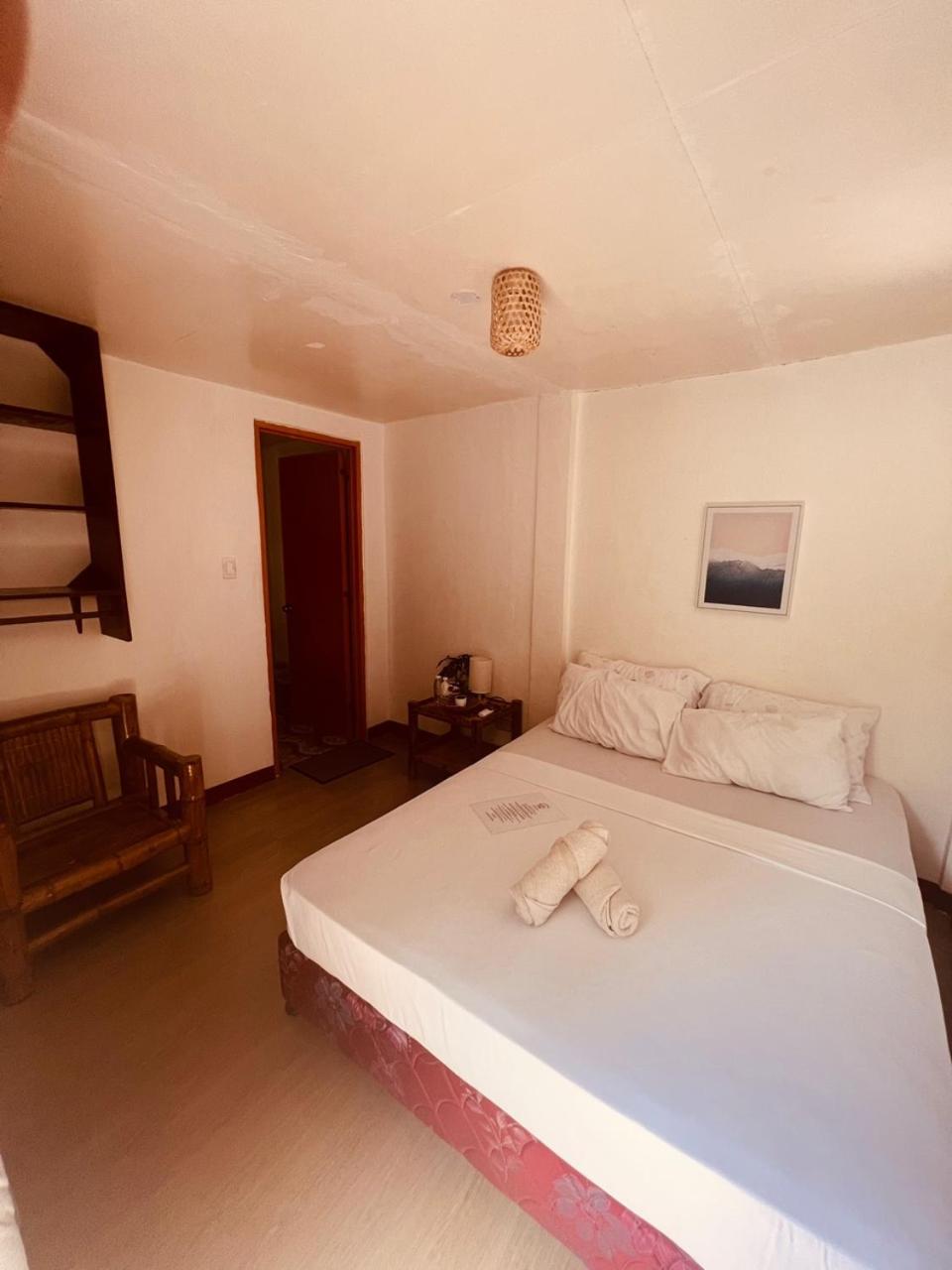 Double Room - Photo 4
