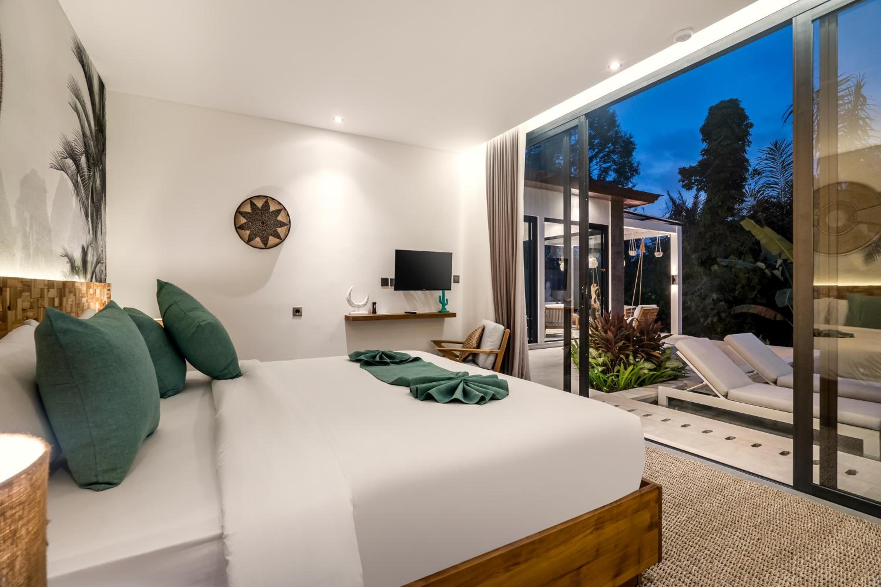 Two-Bedroom Villa - Photo 13