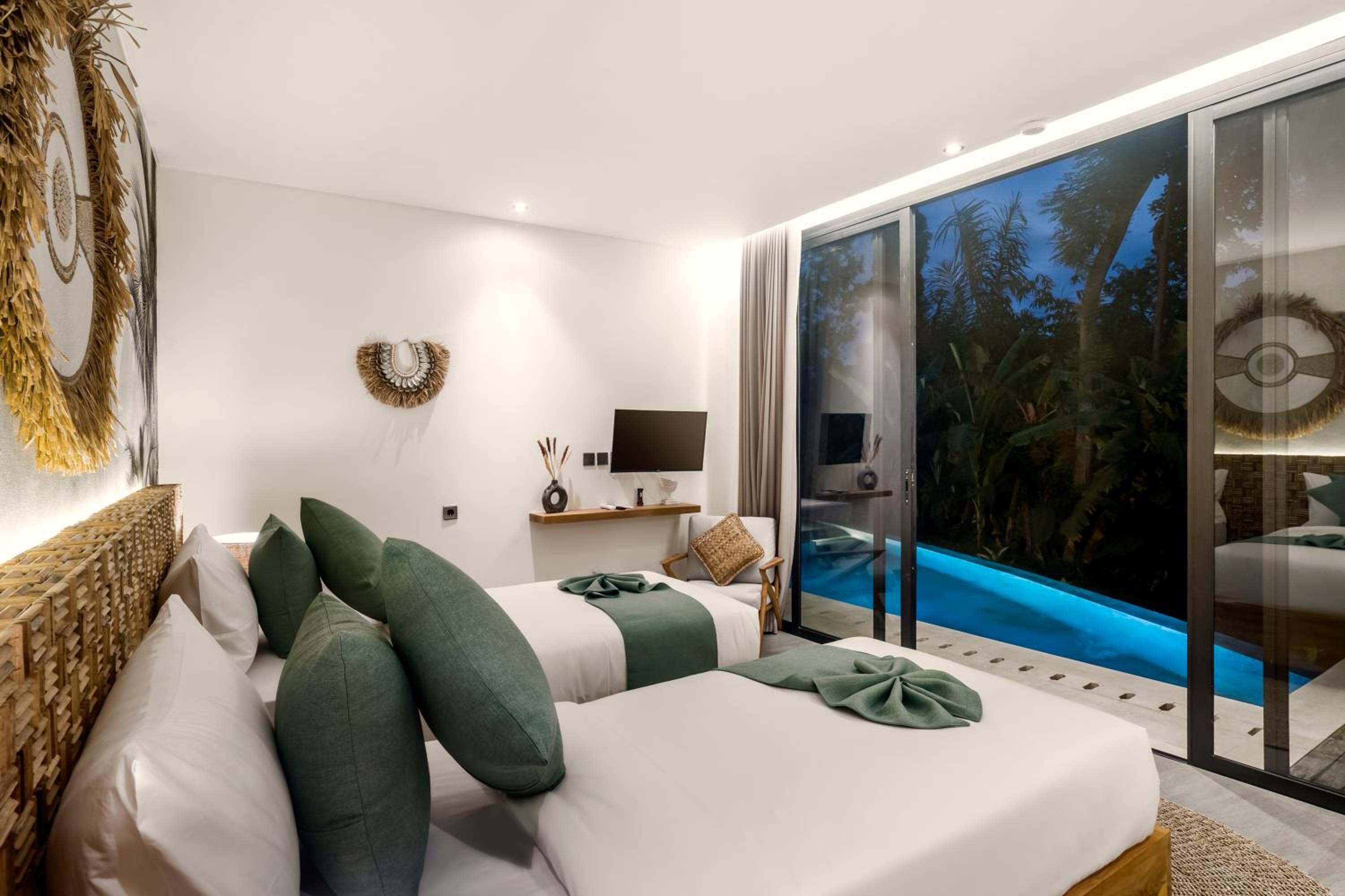 Two-Bedroom Villa - Photo 10