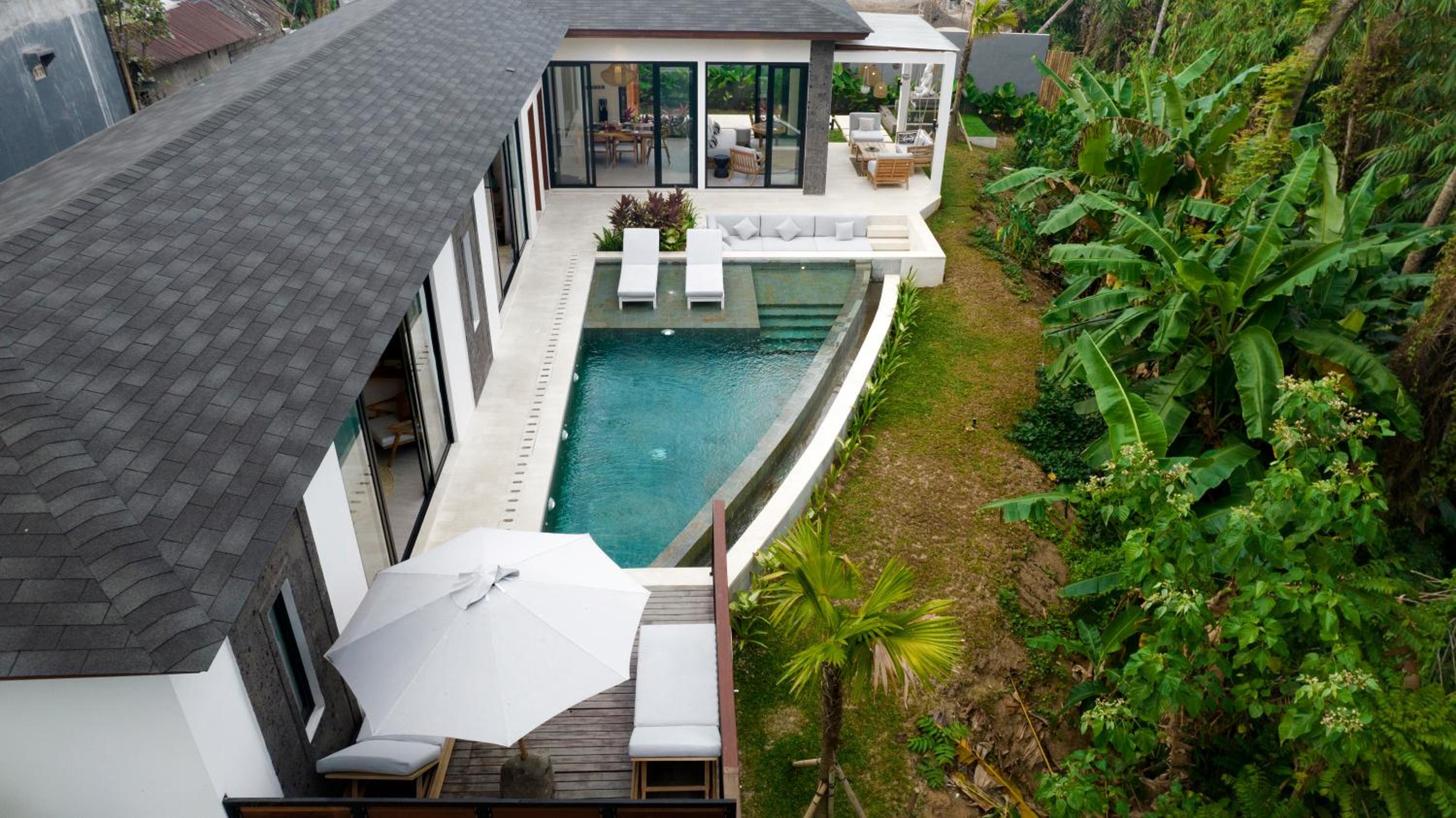 Two-Bedroom Villa - Photo 3