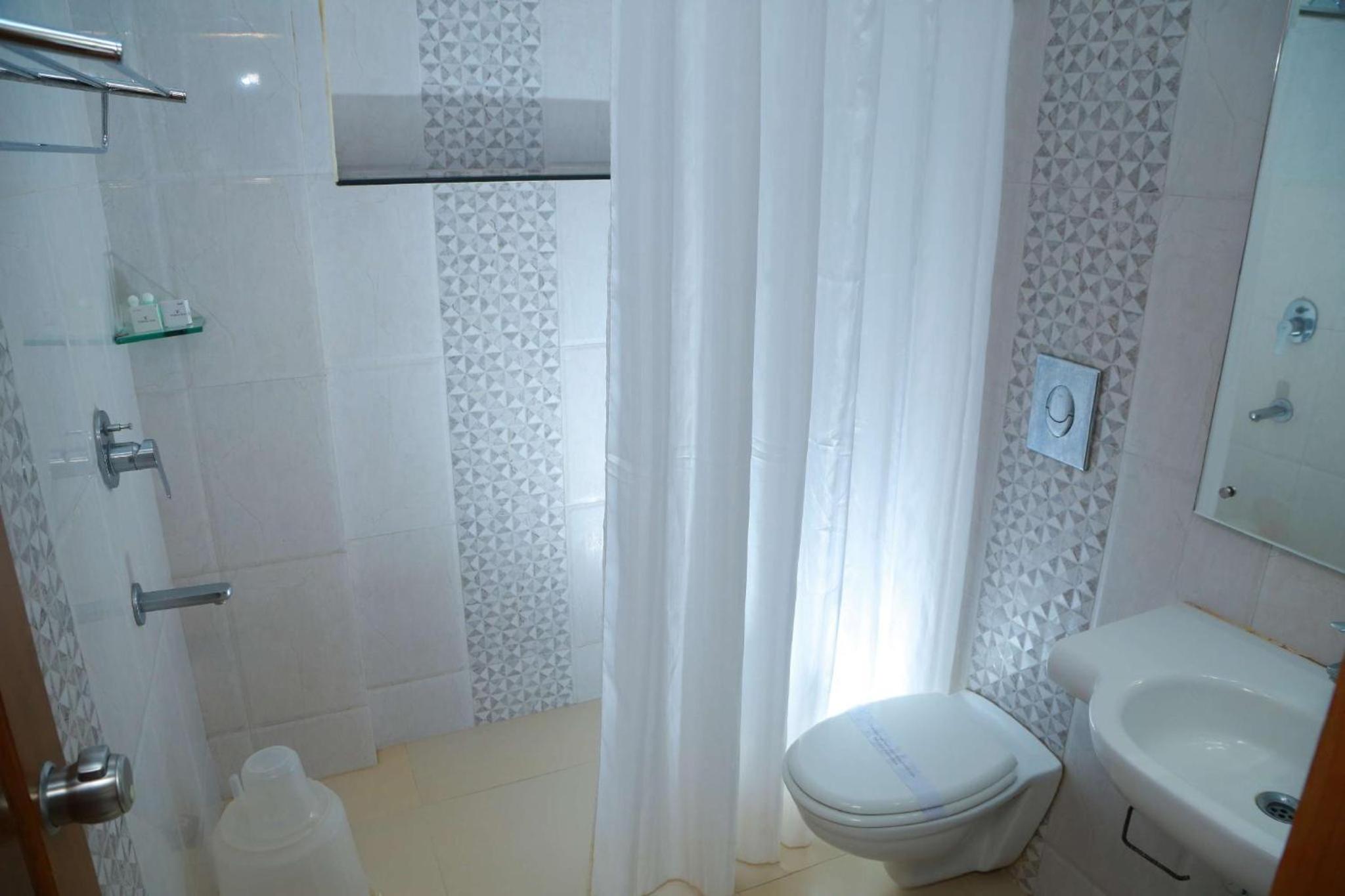 Large Double Room photo 3