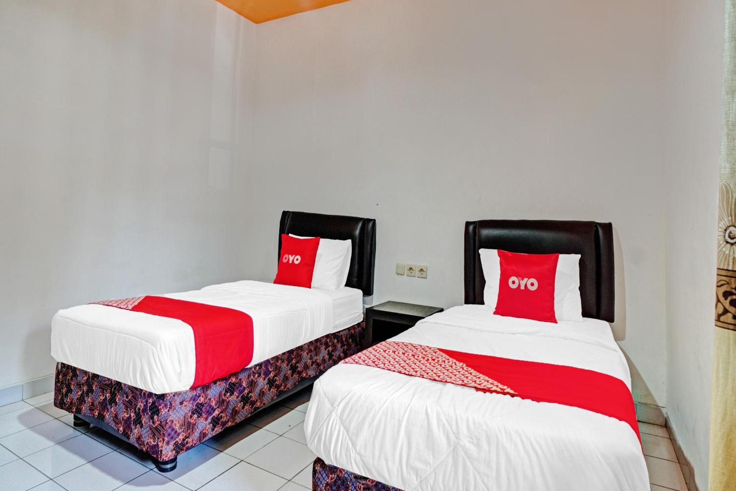 Standard Twin Room photo 2