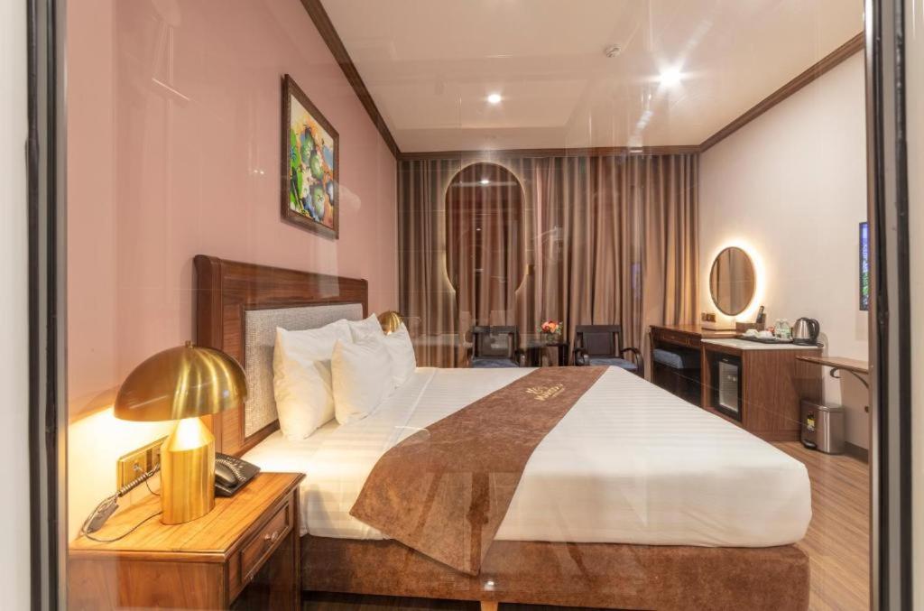 Deluxe Double Room - Photo 17