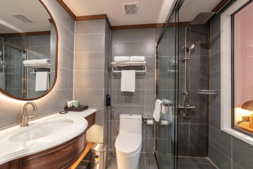 Deluxe Double Room - Photo 16