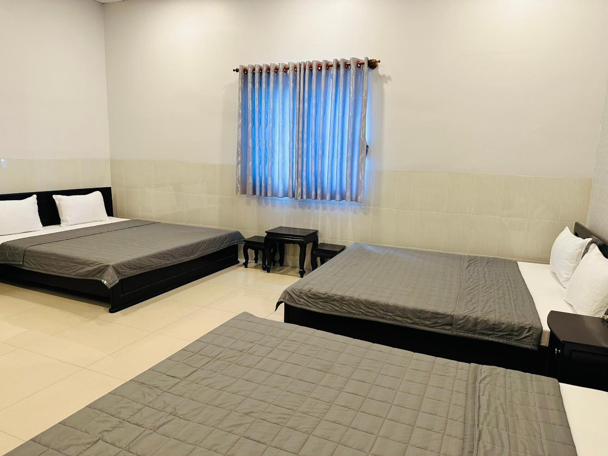 Standard Family Room