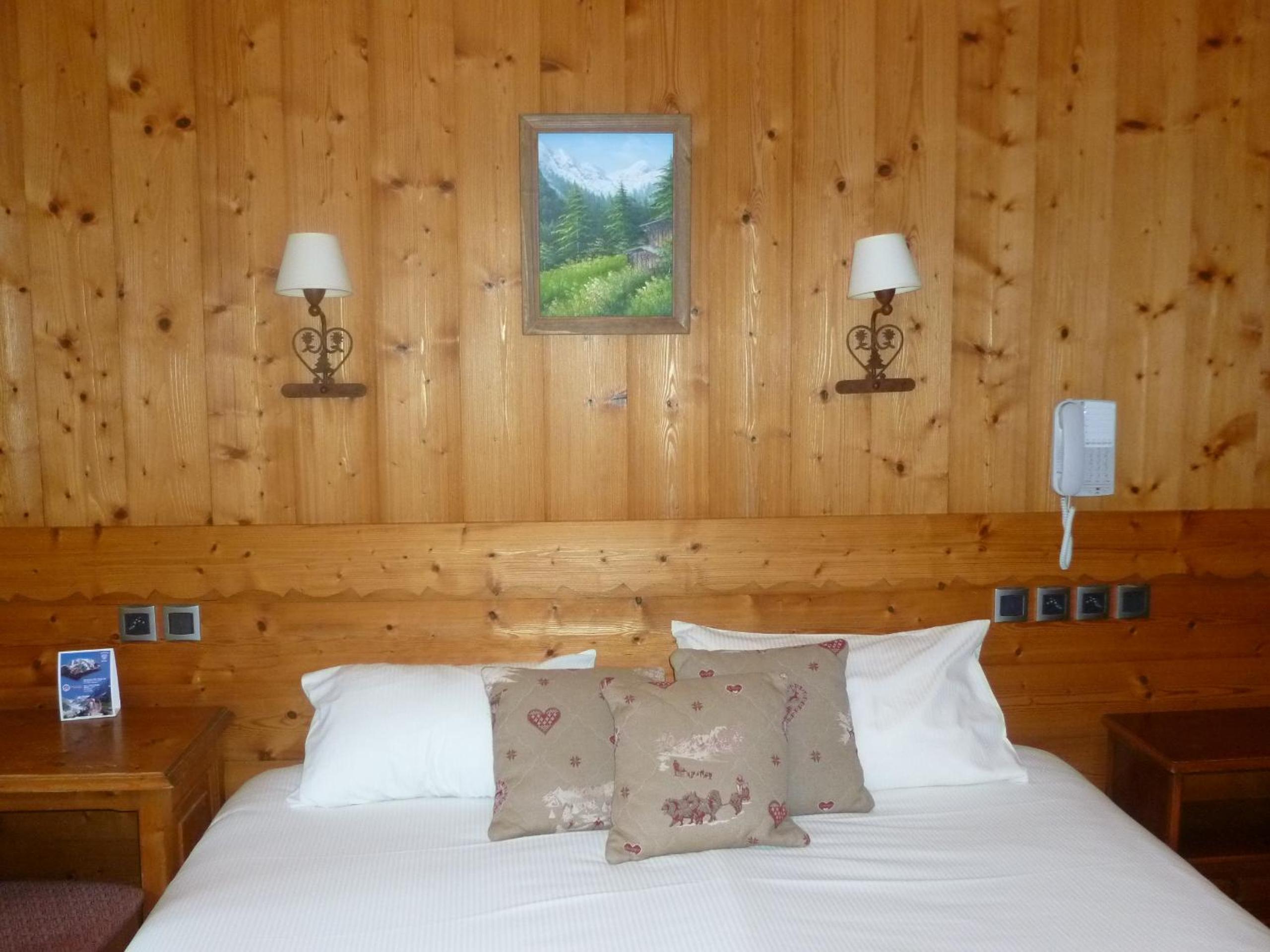 Mountain Double or Twin Room - Photo 13