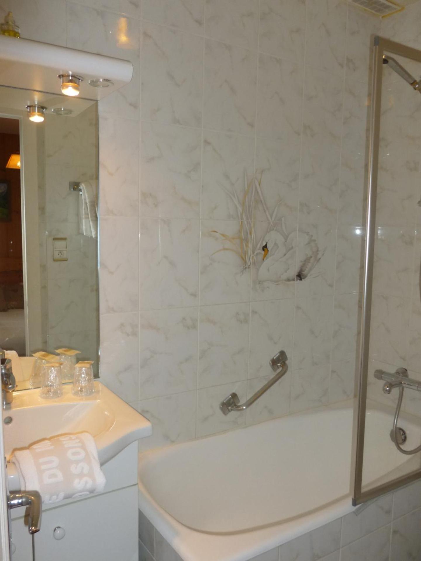 Mountain Double or Twin Room - Photo 12