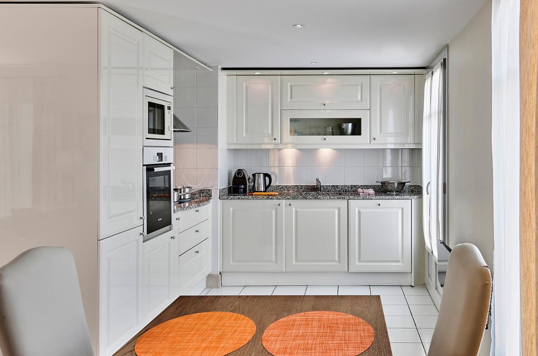 Two-Bedroom Apartment - Photo 3