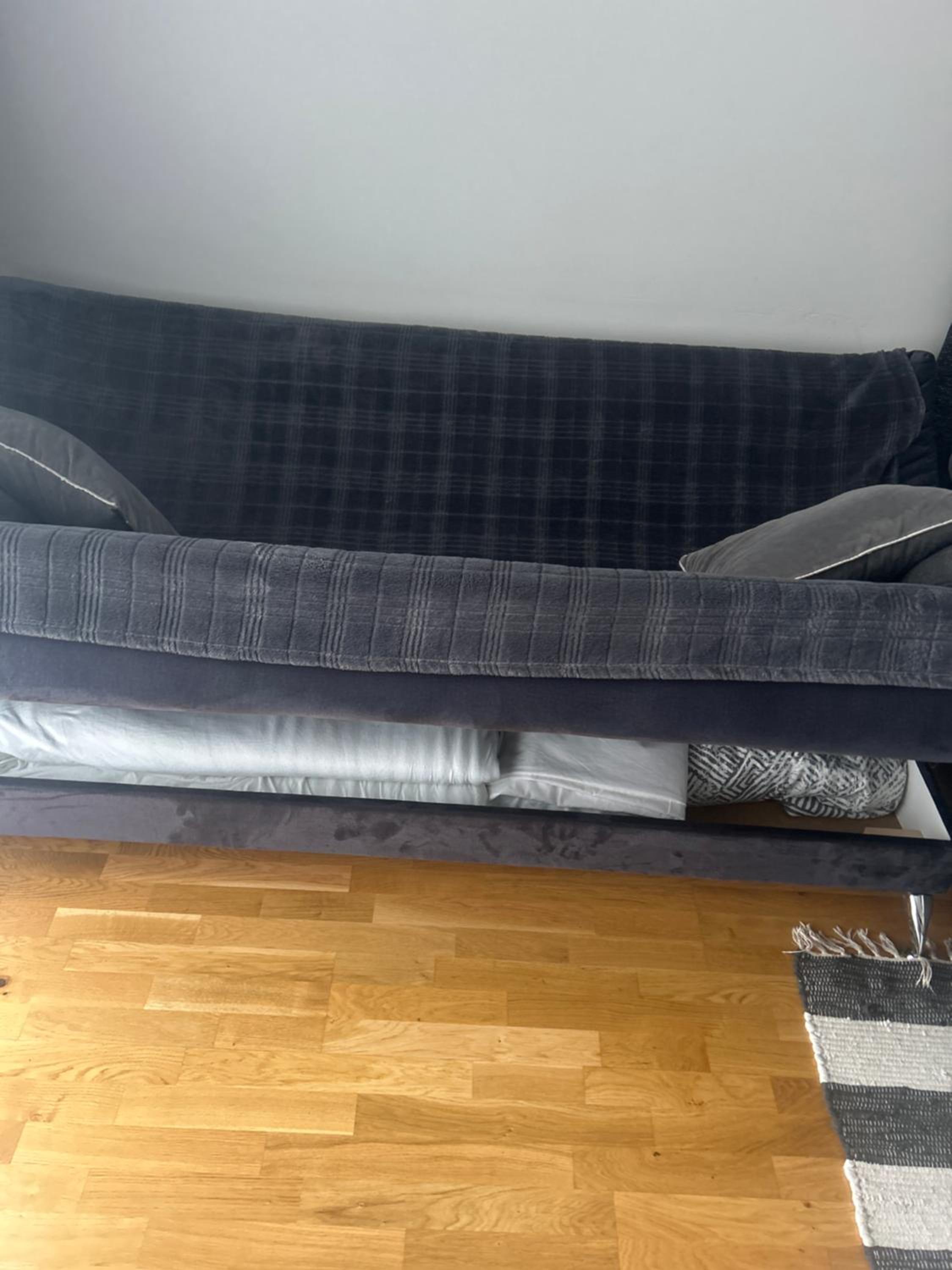 One-Bedroom Apartment - Photo 3