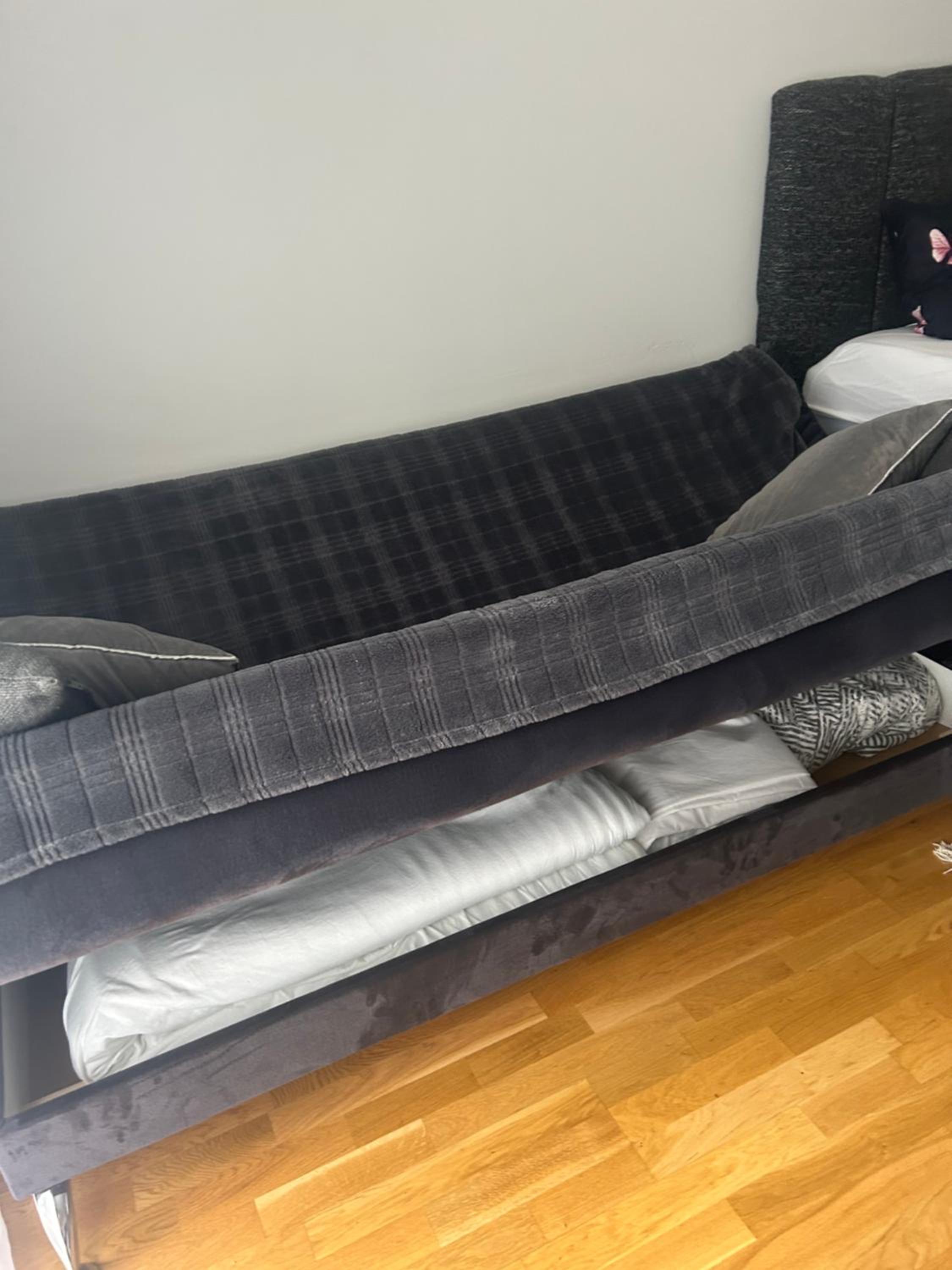One-Bedroom Apartment - Photo 4