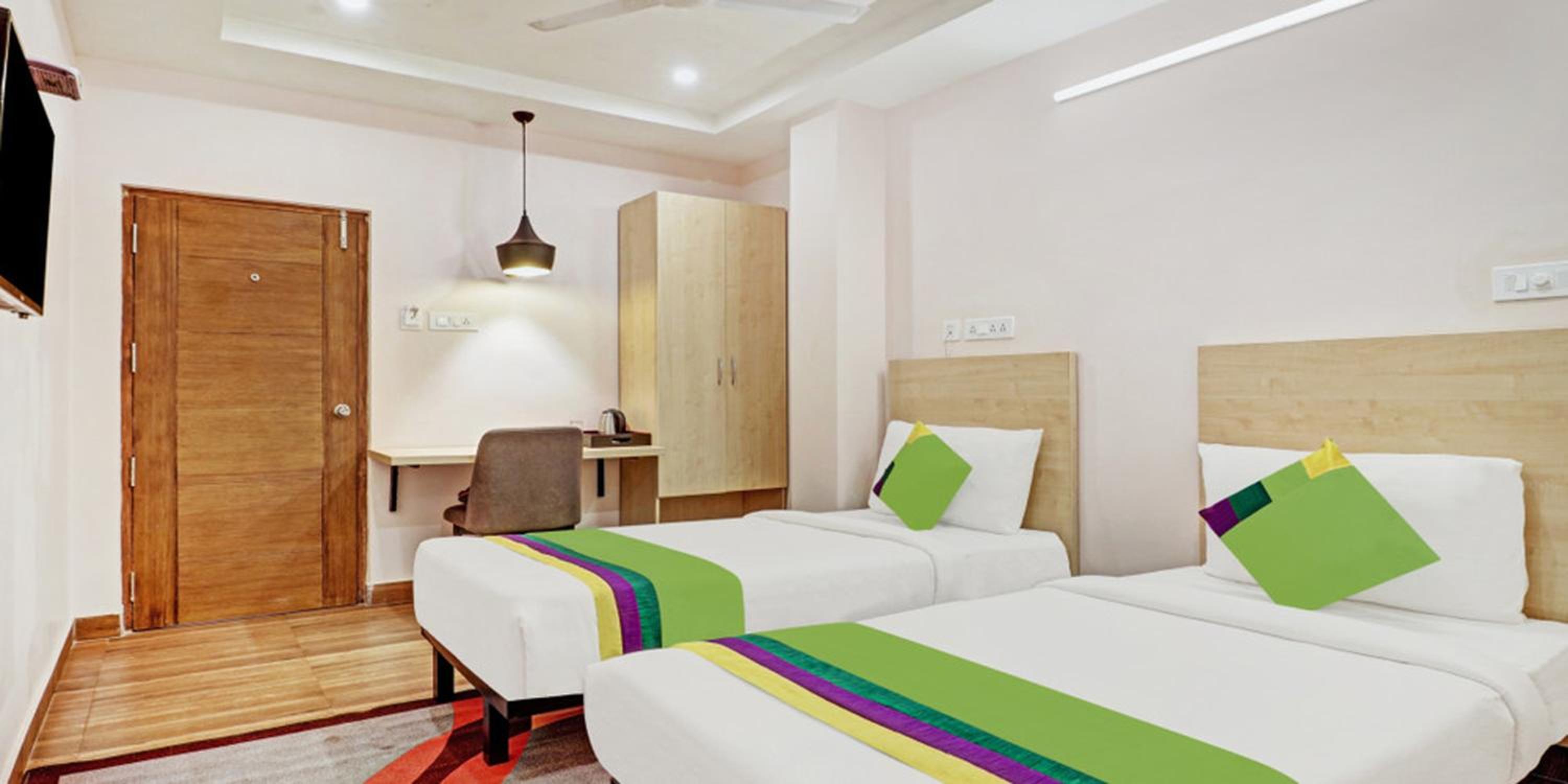 Deluxe Double Room photo 3