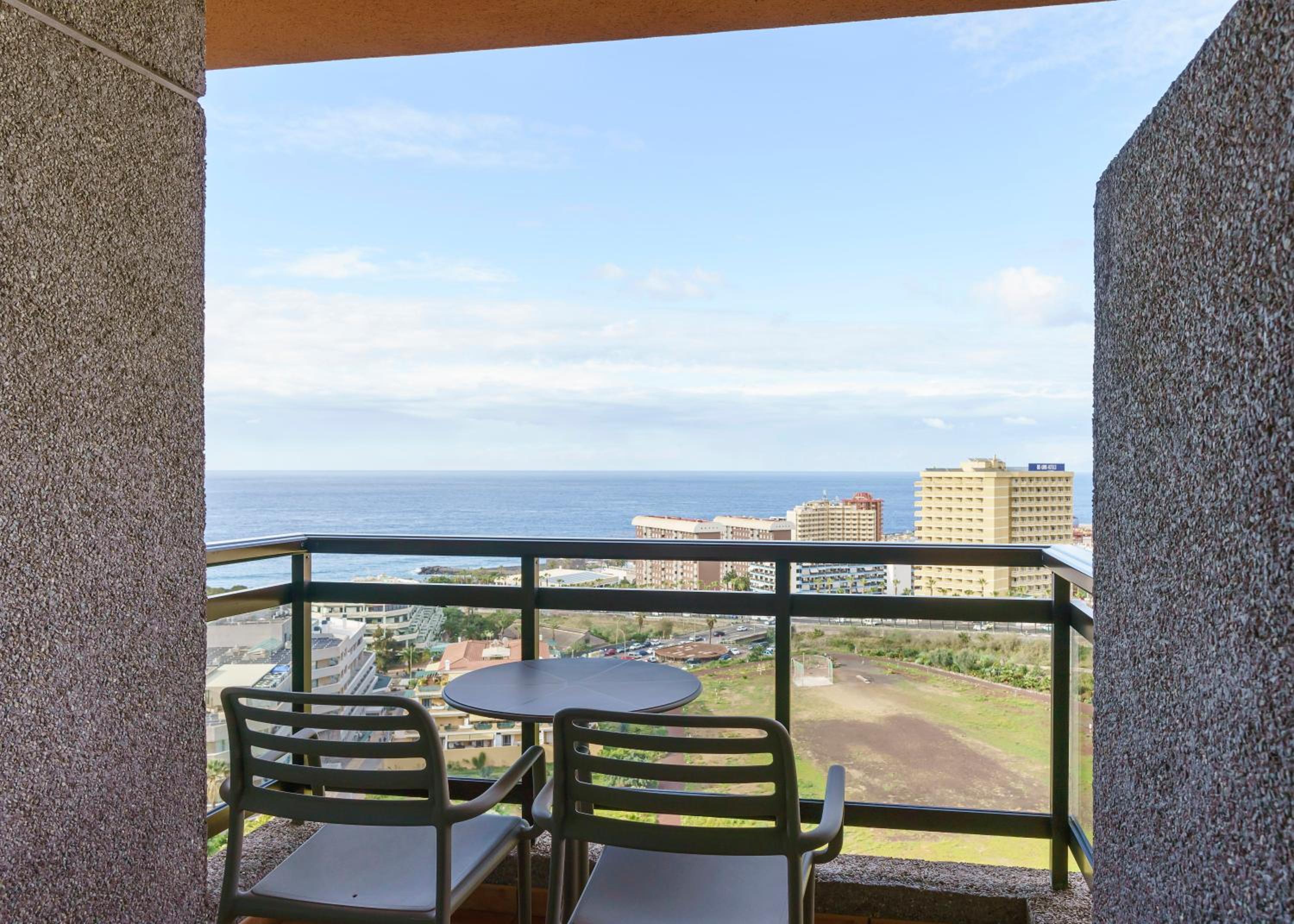 My Favorite Club Suite Ocean Front View ( 2 Adults ) thumbnail 5