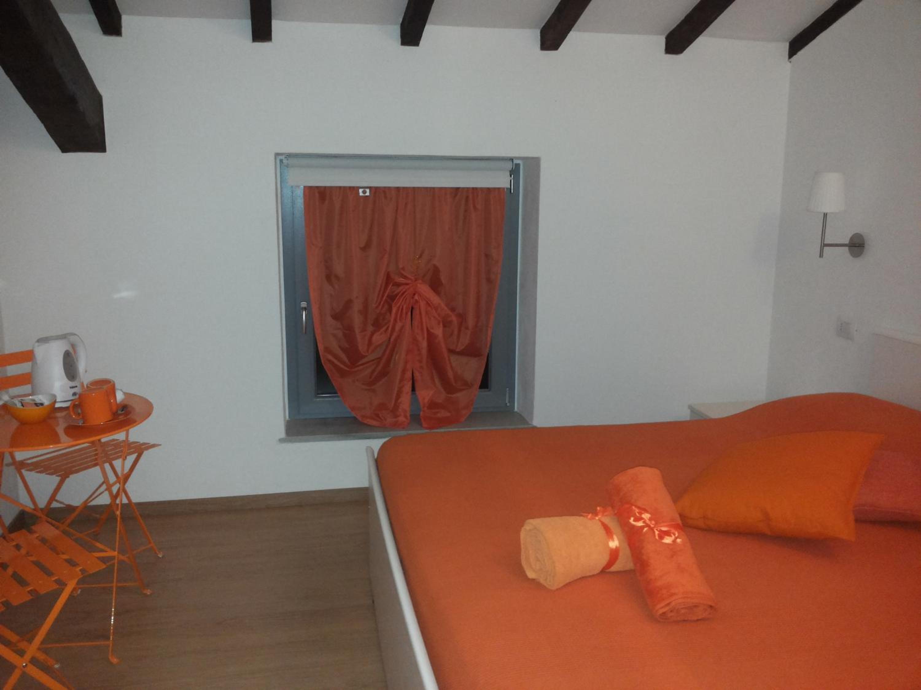 Double Room with Bathroom photo 2