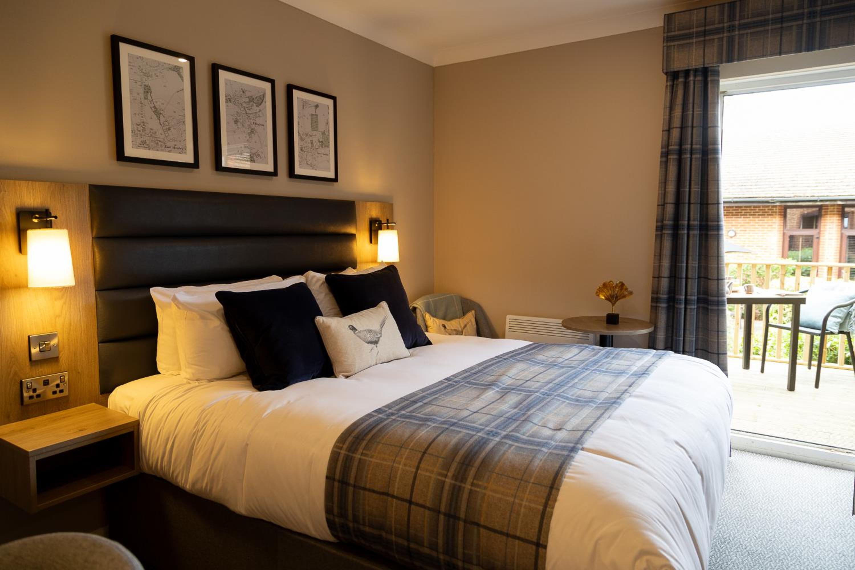 Horsley Place Suite photo 2