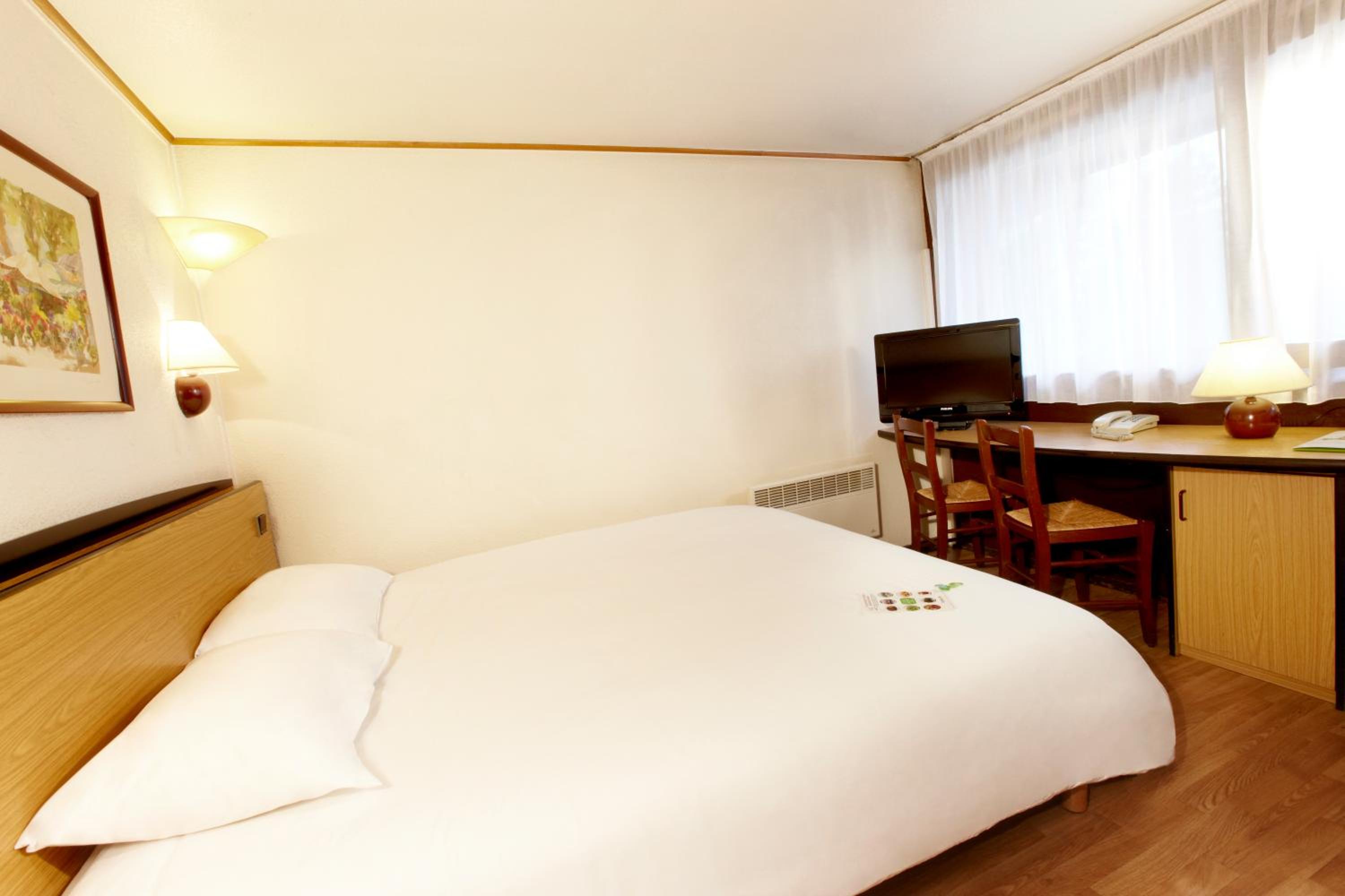 Double Room - Photo 4