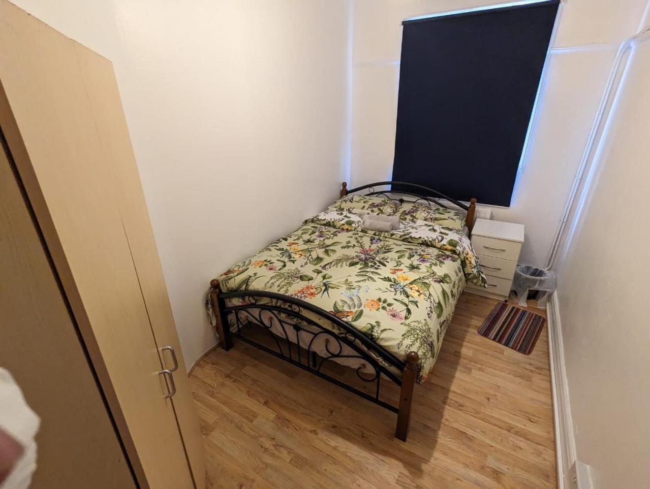 Budget Double Room photo 2